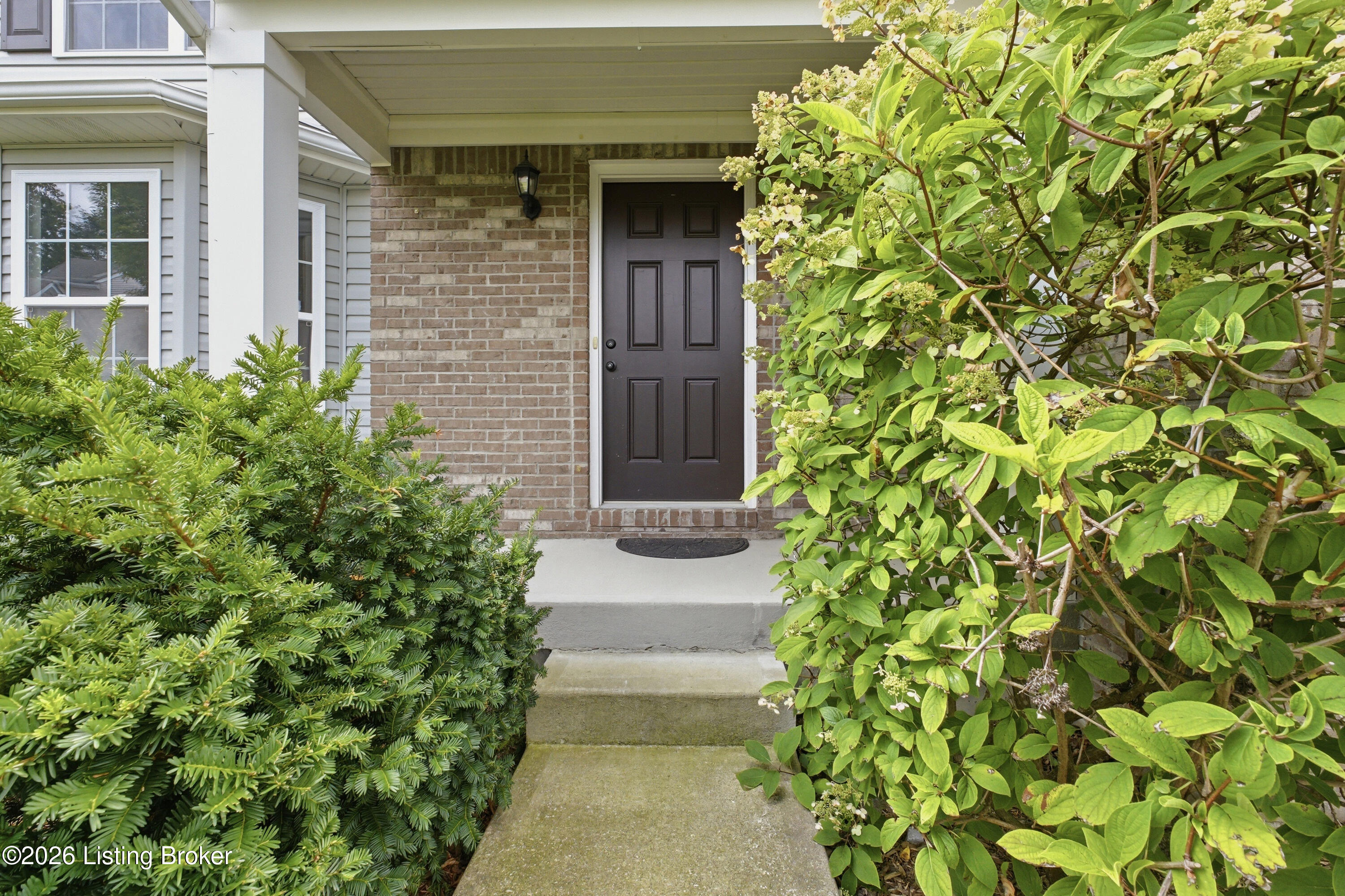203 Brookfield Hills Ct Property Photo 2