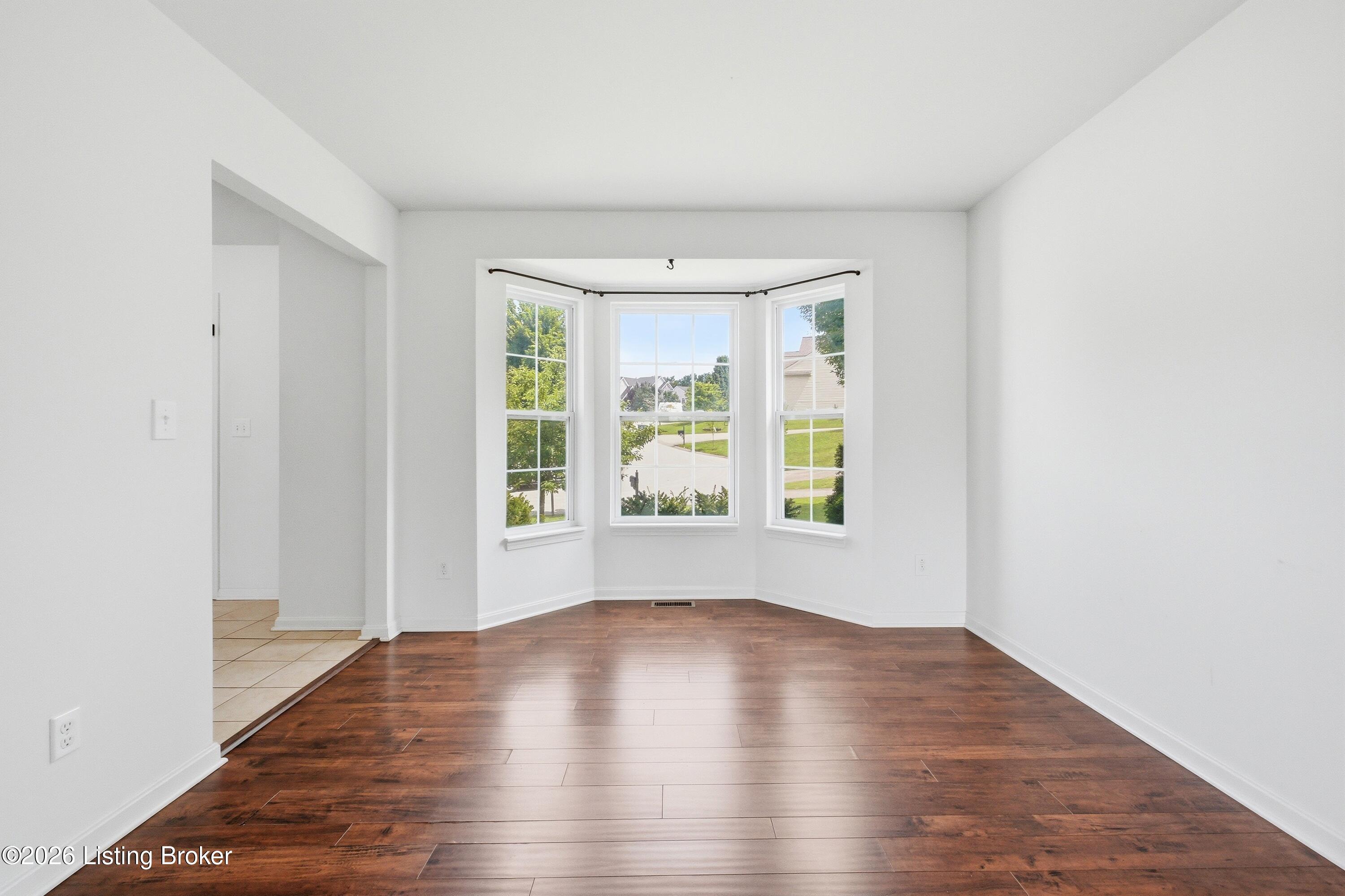 203 Brookfield Hills Ct Property Photo 4