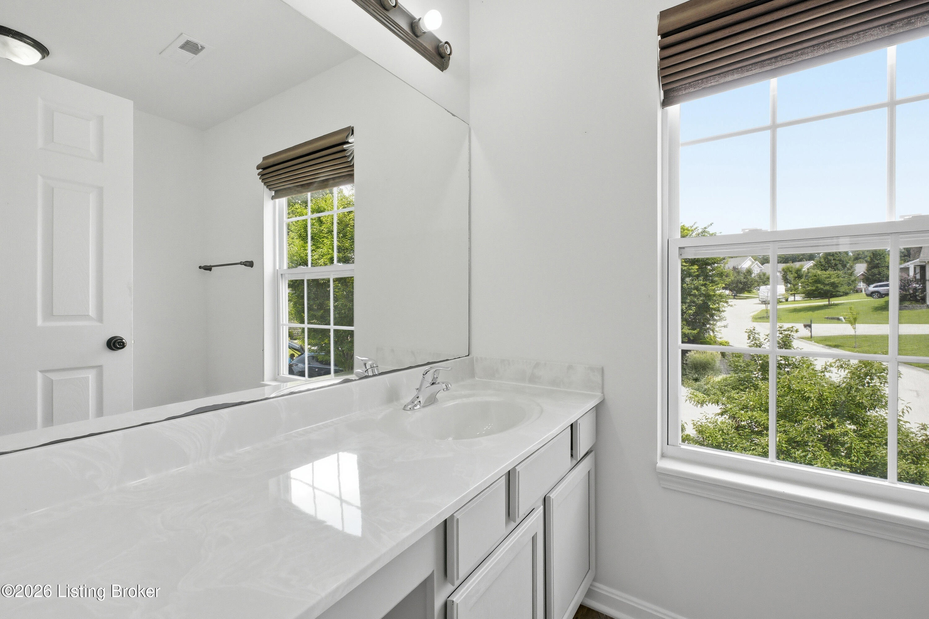 203 Brookfield Hills Ct Property Photo 34