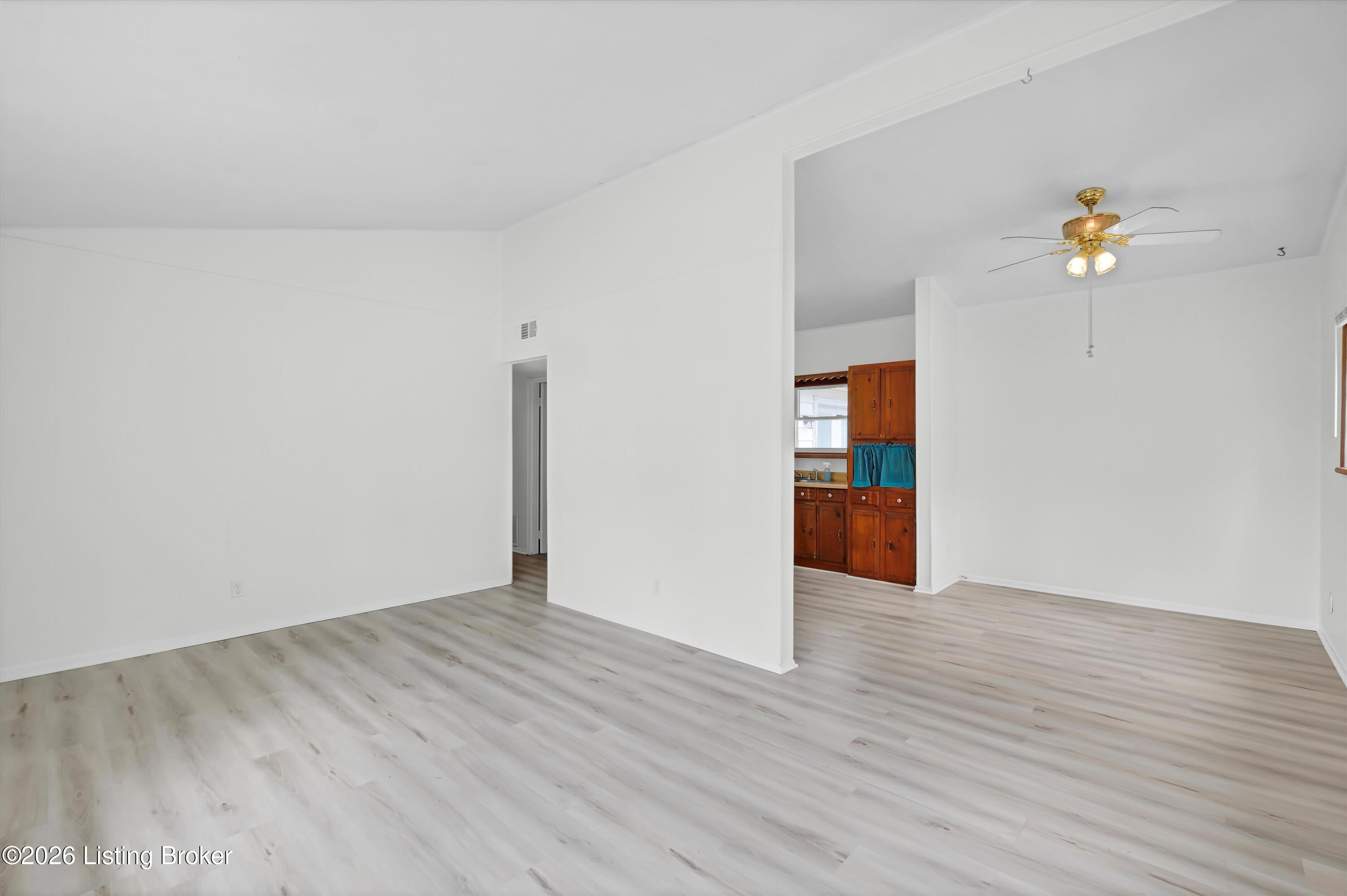 13315 Horncastle Way Property Photo 5