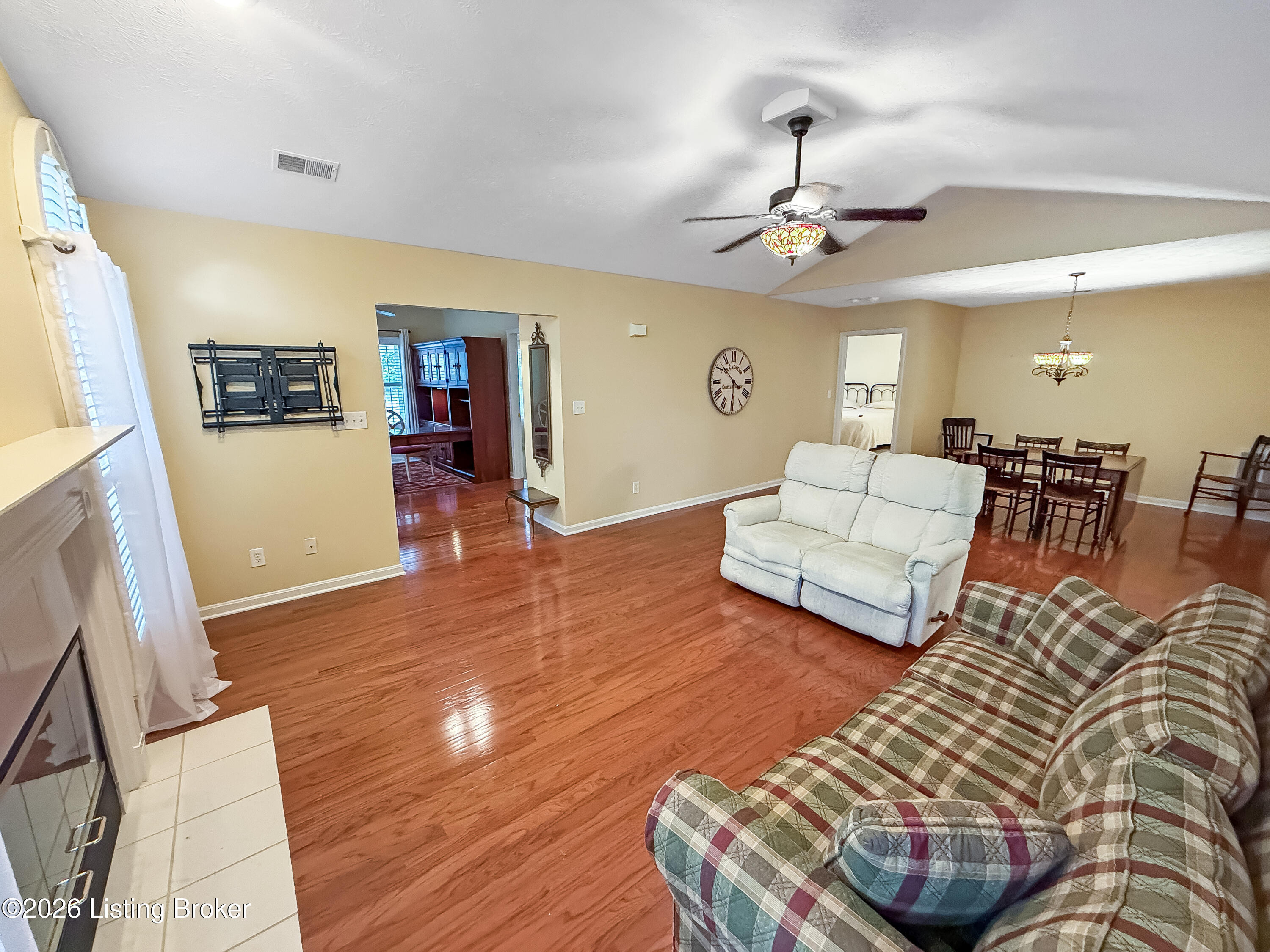 9602 Cornell Dr Property Photo 8