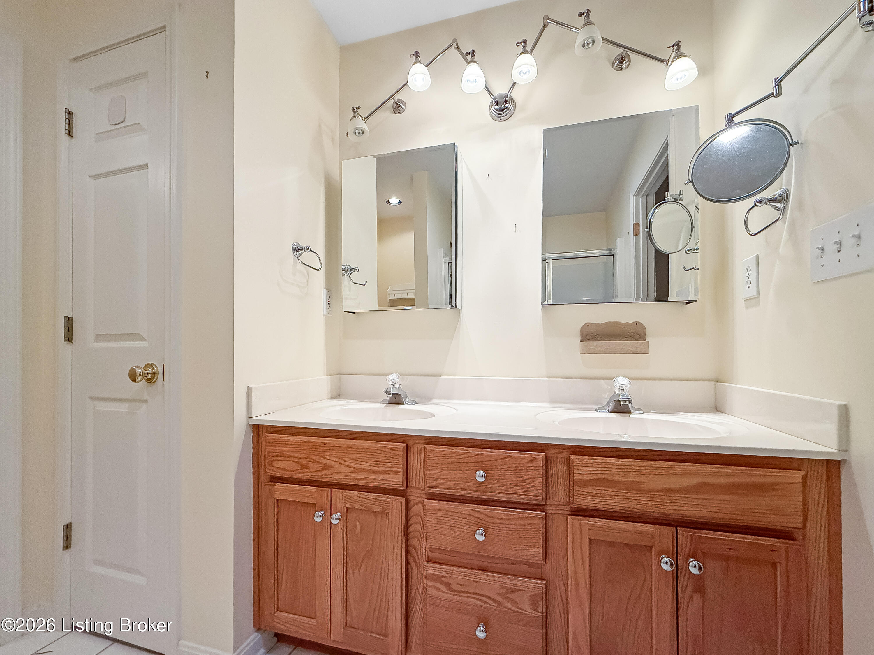 9602 Cornell Dr Property Photo 29