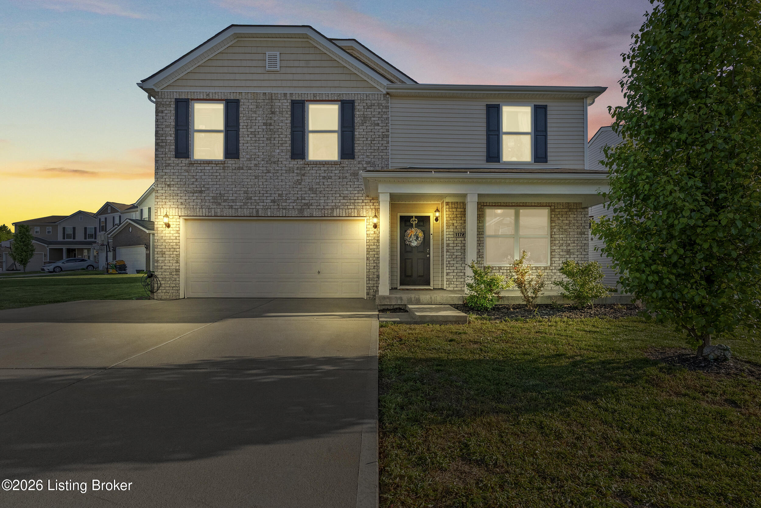11723 Trottingham Cir Property Photo 3