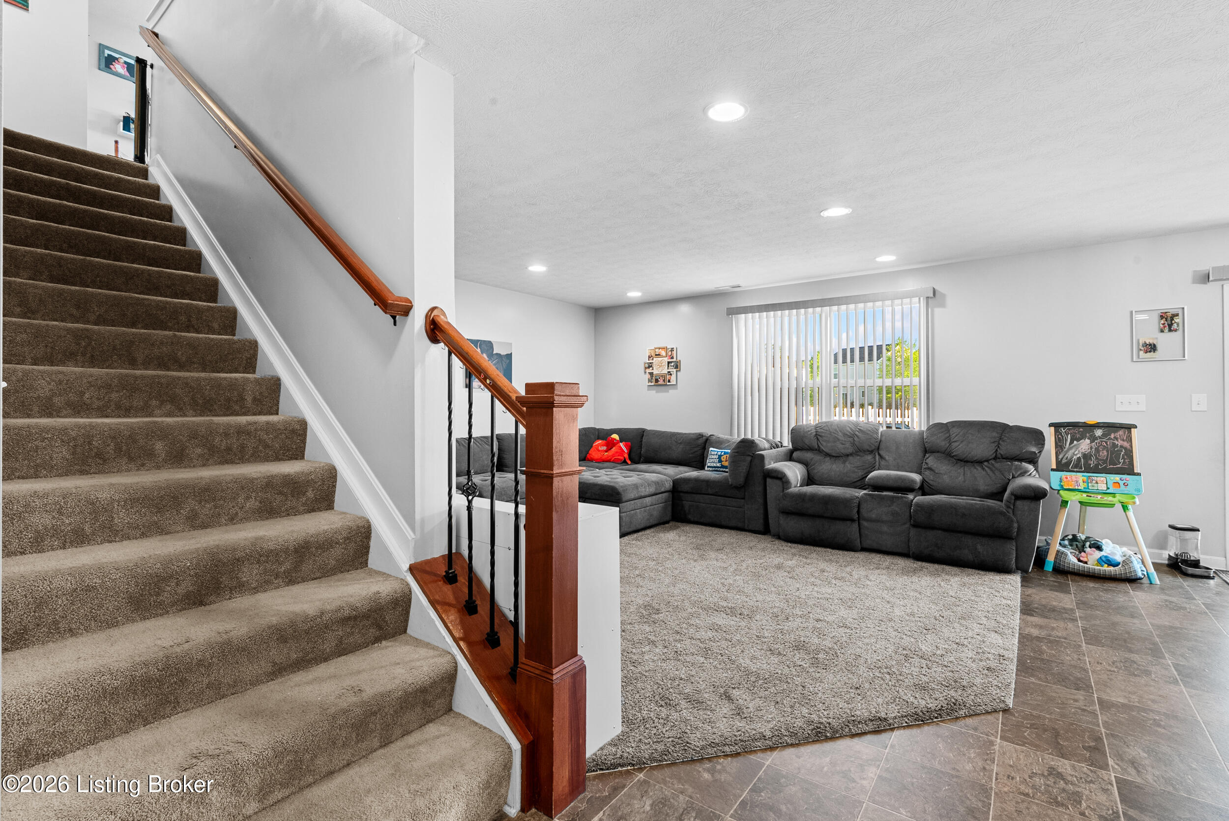 11723 Trottingham Cir Property Photo 10