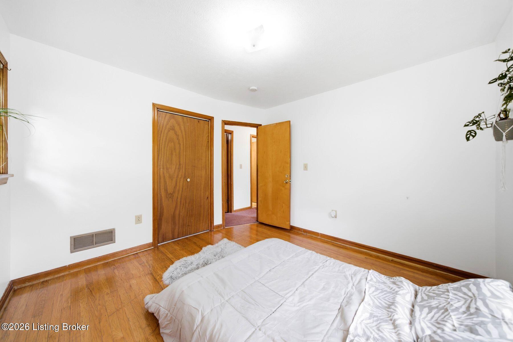 7404 Royalwood Dr Property Photo 33