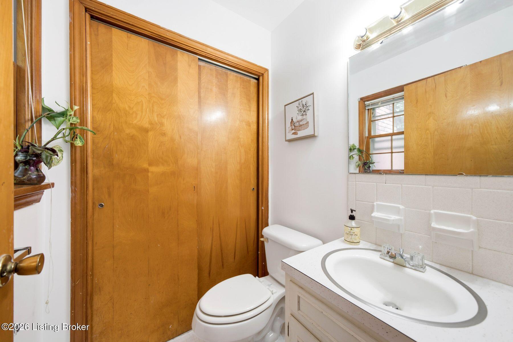 7404 Royalwood Dr Property Photo 38