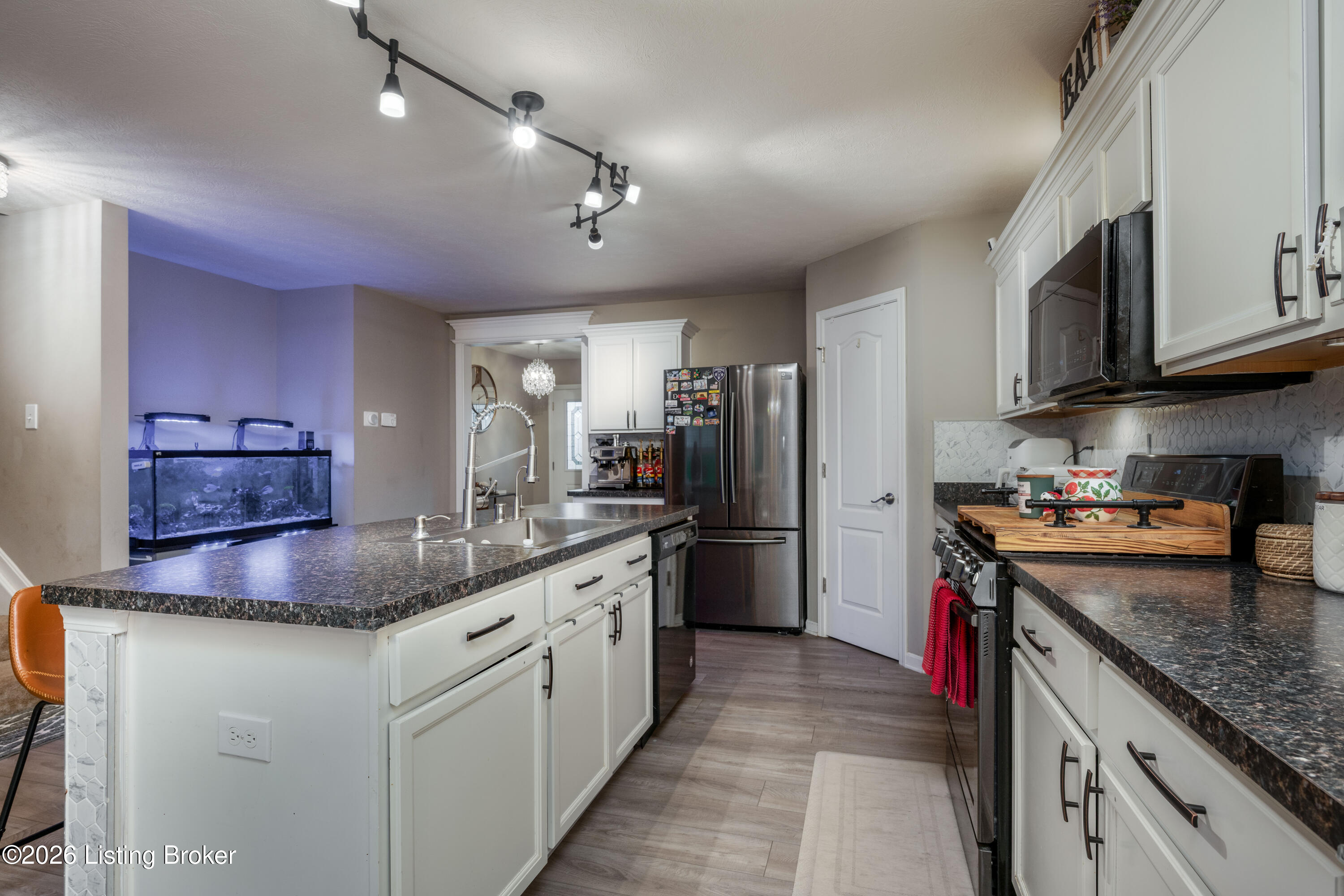 12095 Parkview Trace Dr Property Photo 7