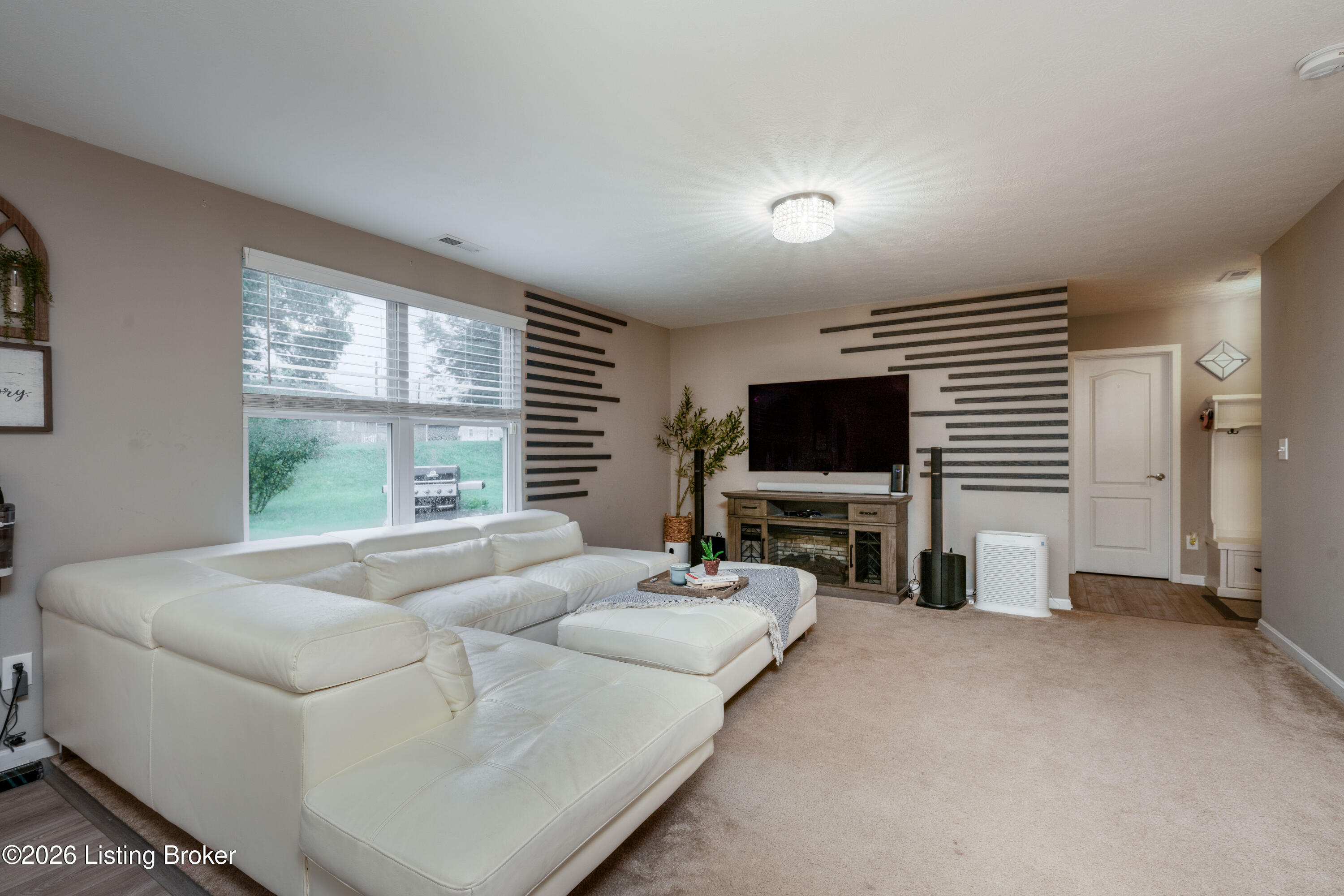 12095 Parkview Trace Dr Property Photo 11