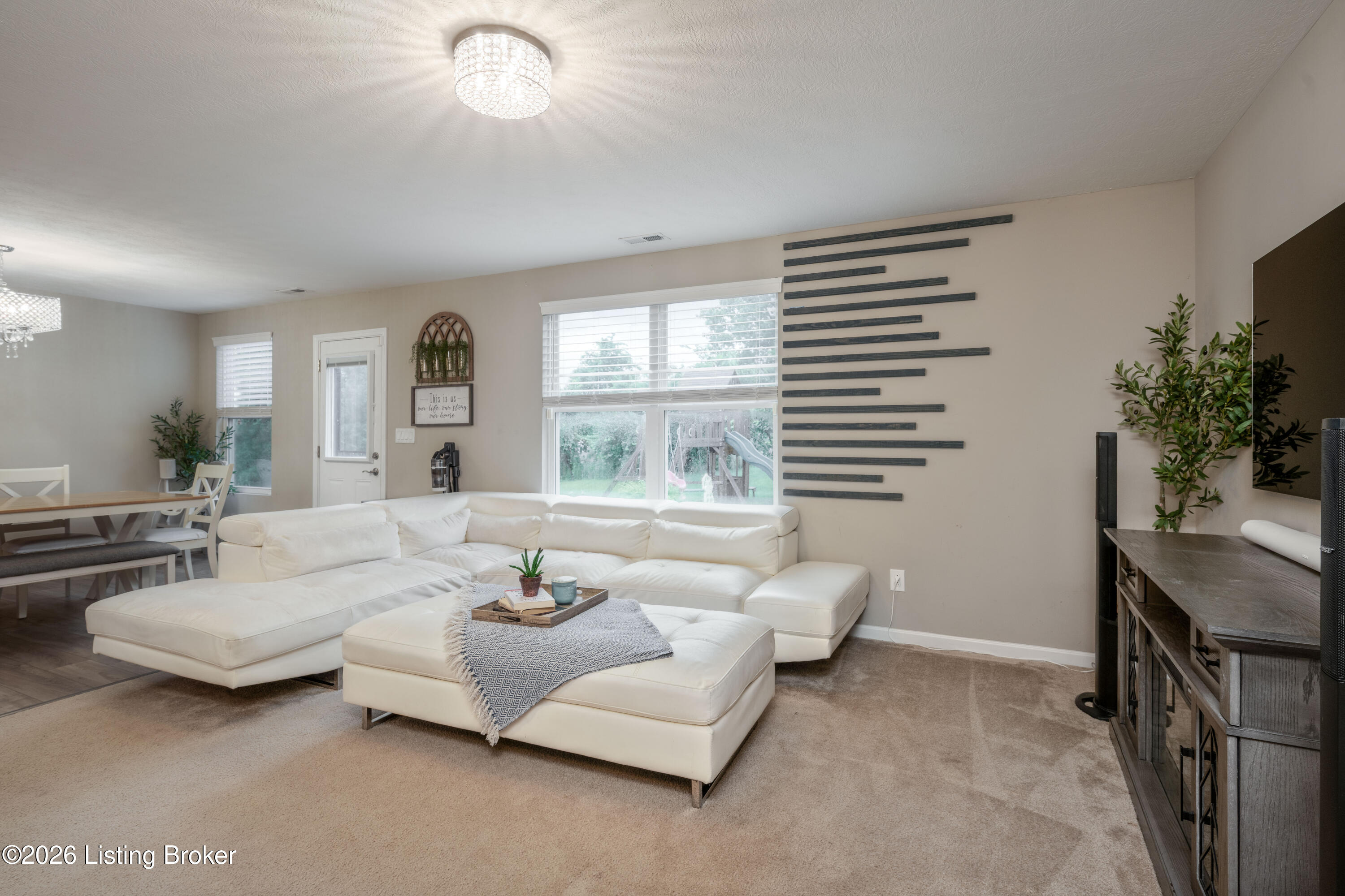 12095 Parkview Trace Dr Property Photo 12