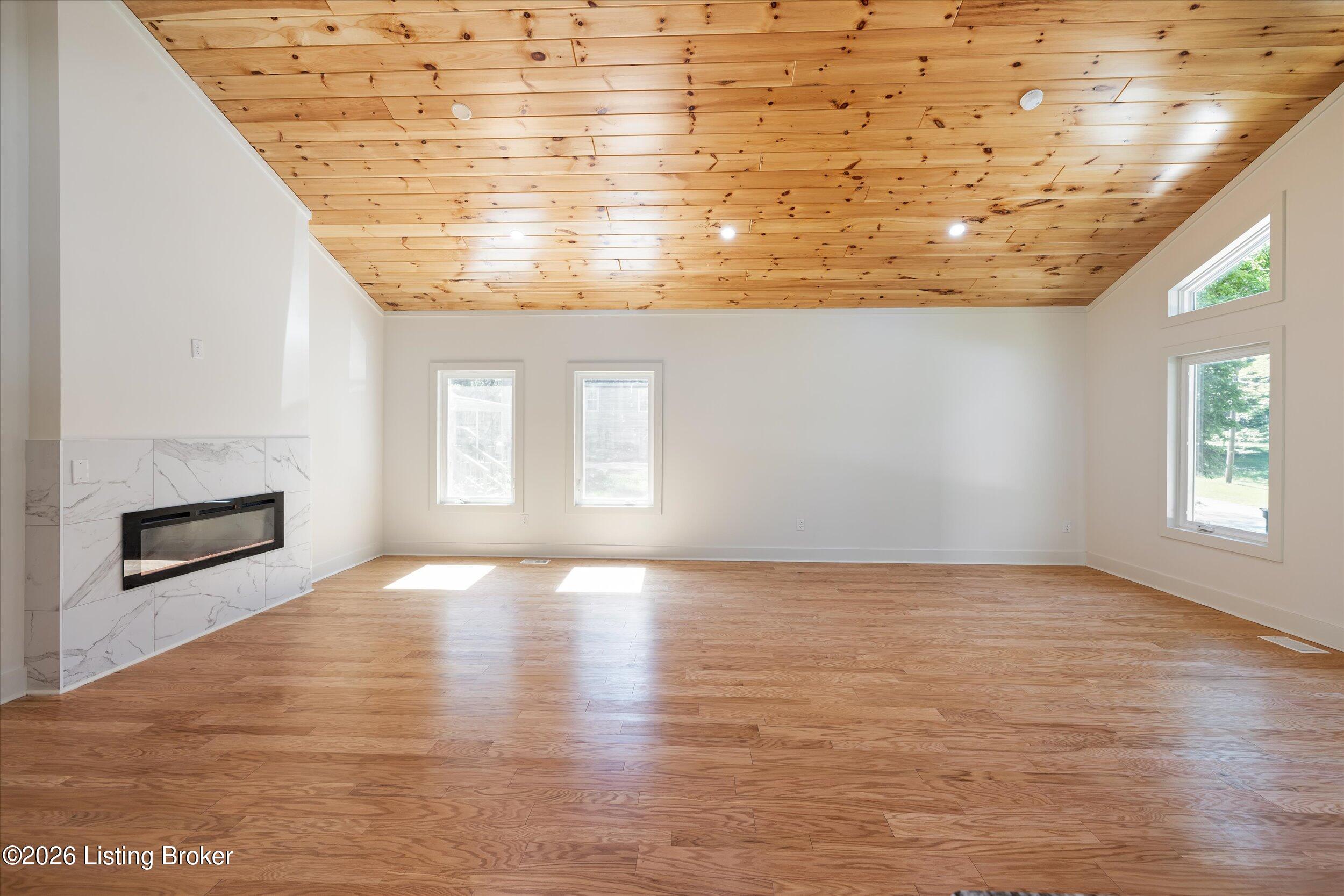 3016 Eastern Ave Property Photo 6