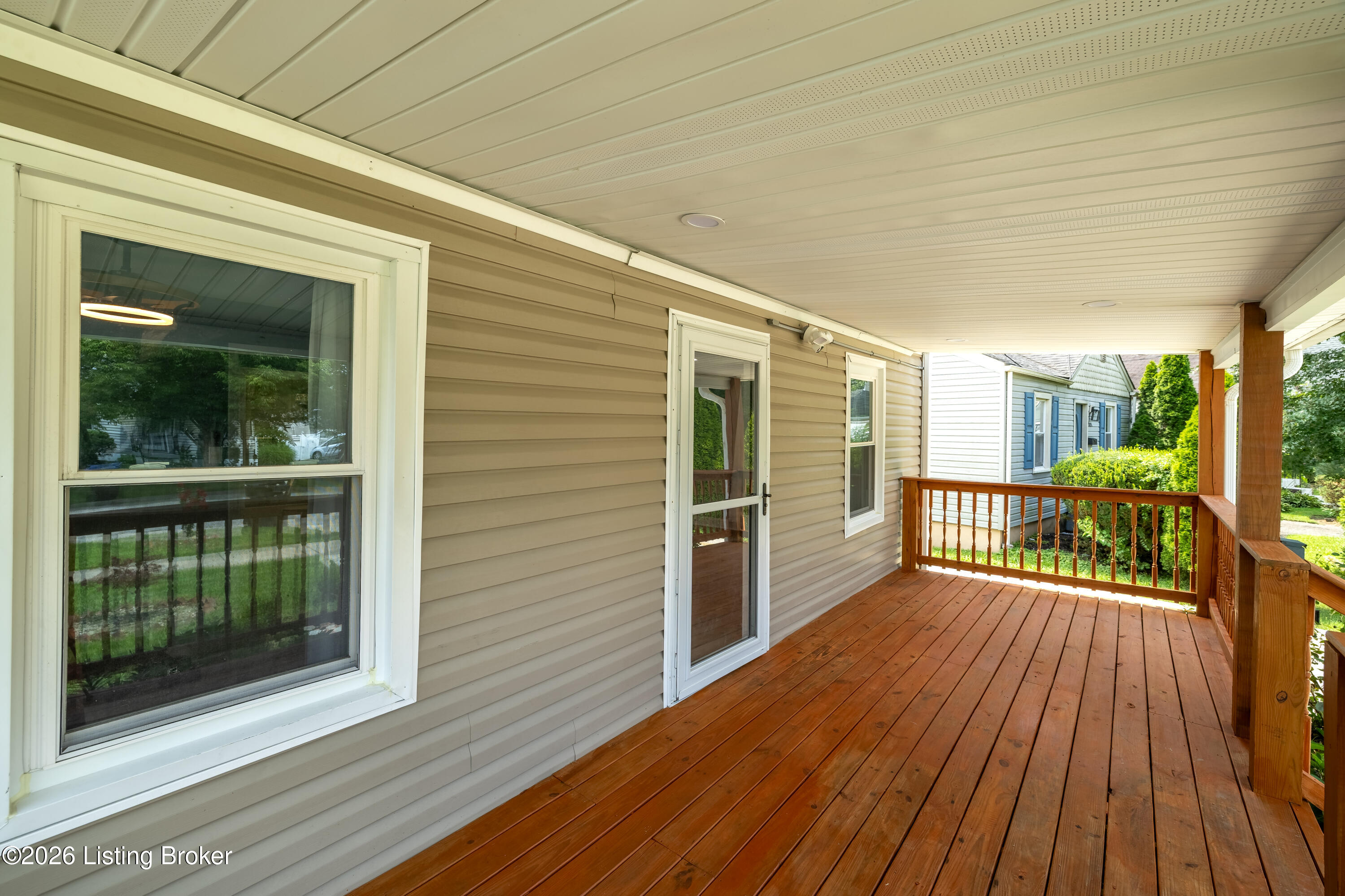 1006 Seelbach Ave Property Photo 2