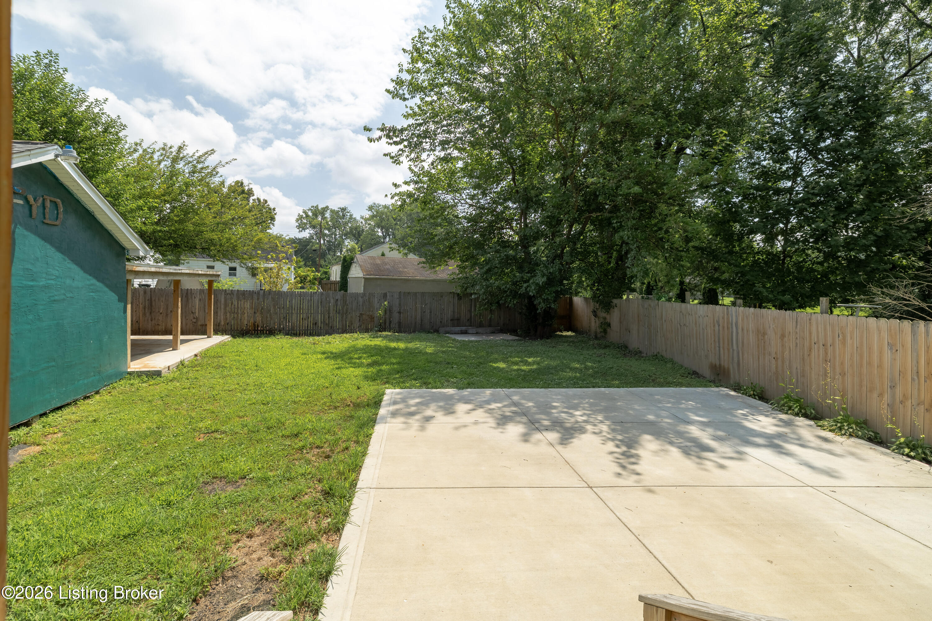 1006 Seelbach Ave Property Photo 17