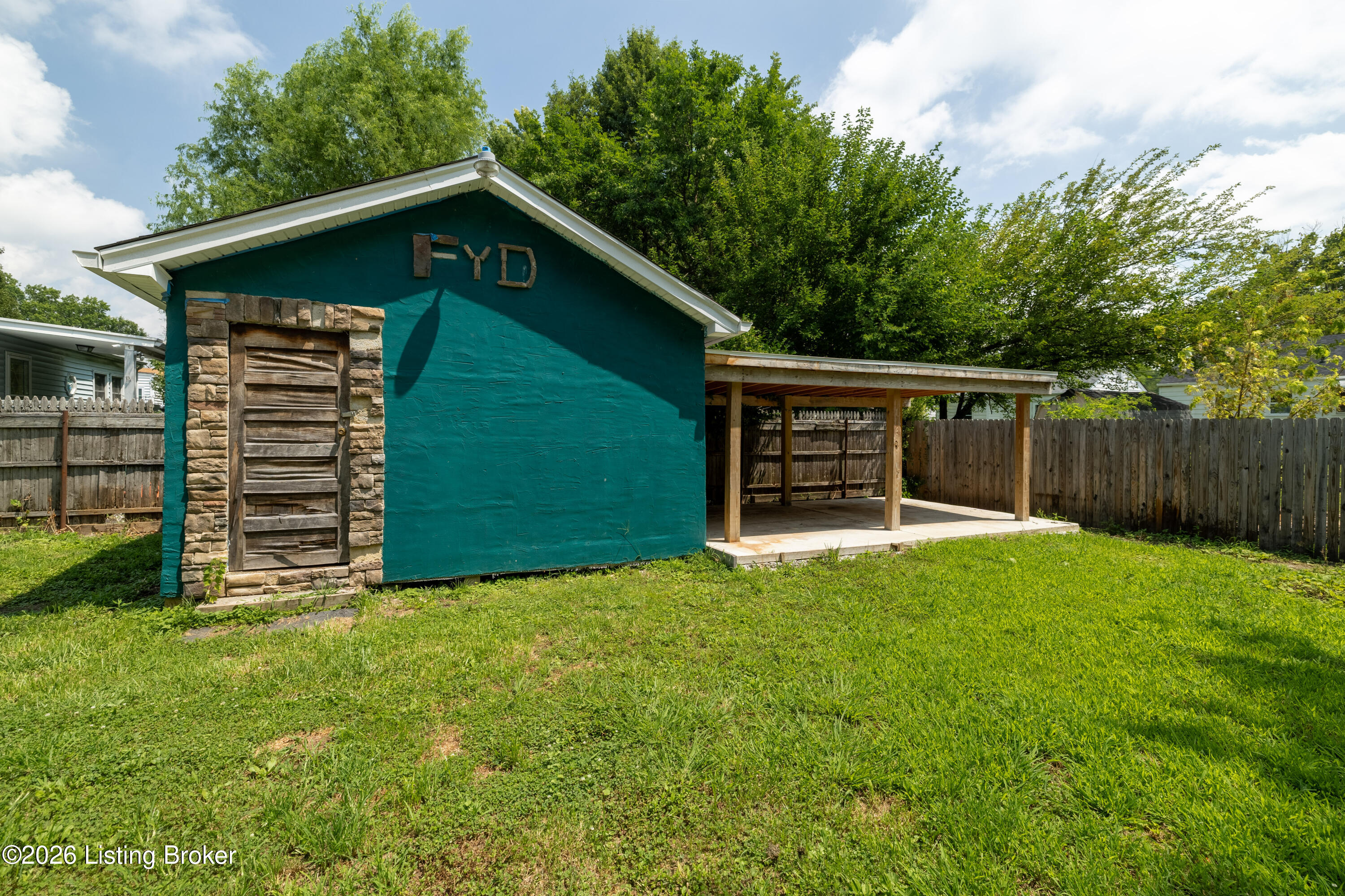 1006 Seelbach Ave Property Photo 18