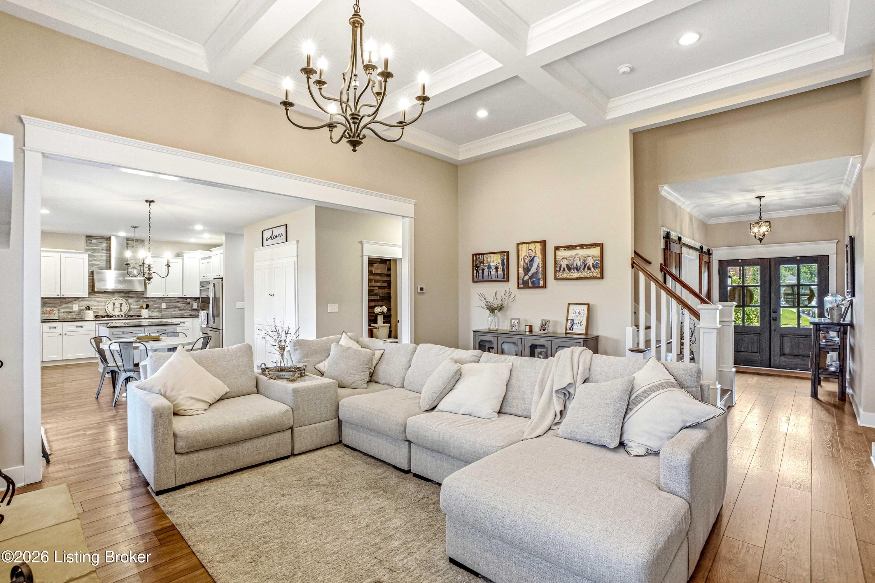 13018 Wellington Way Property Photo 6