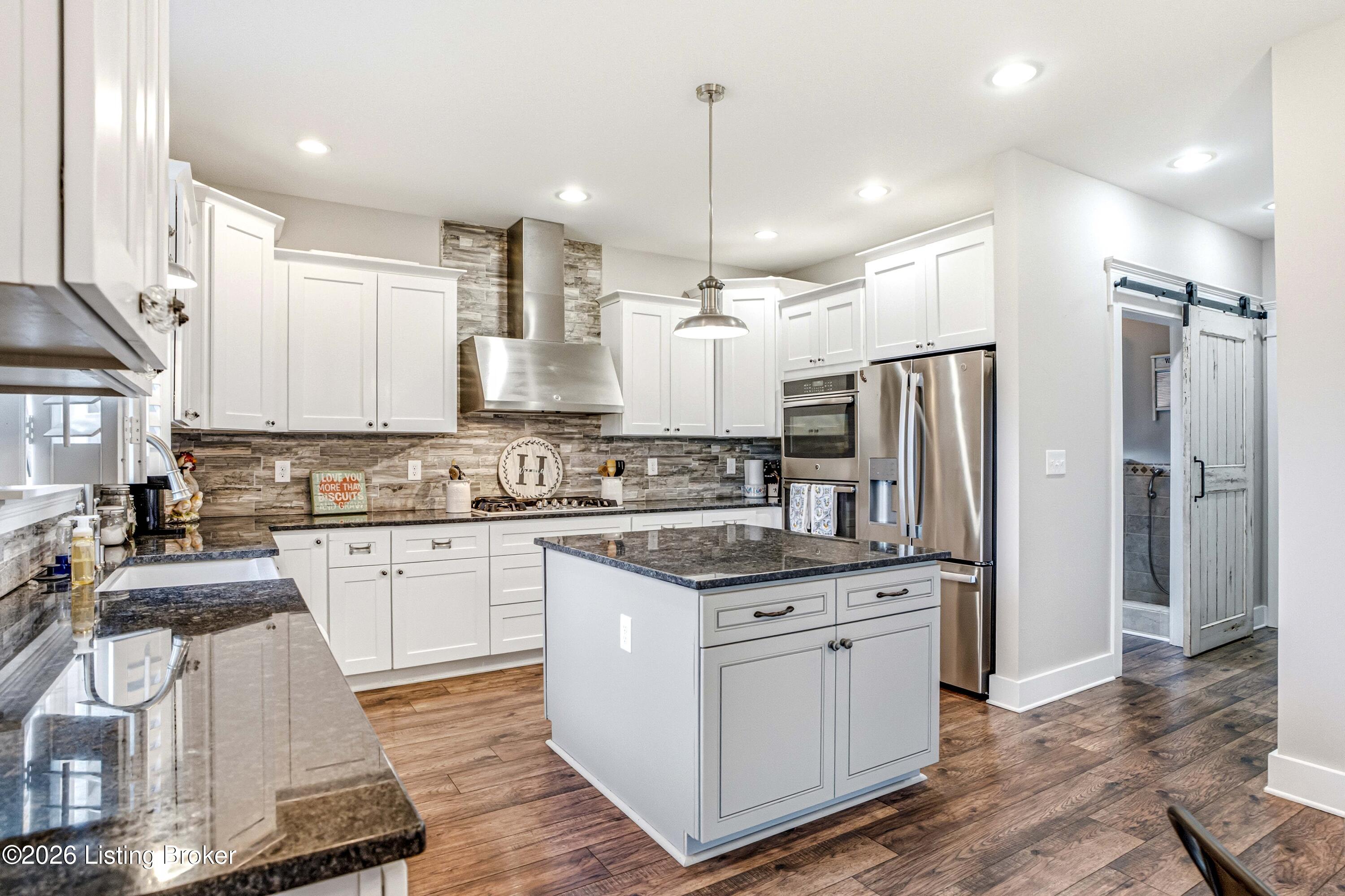 13018 Wellington Way Property Photo 12