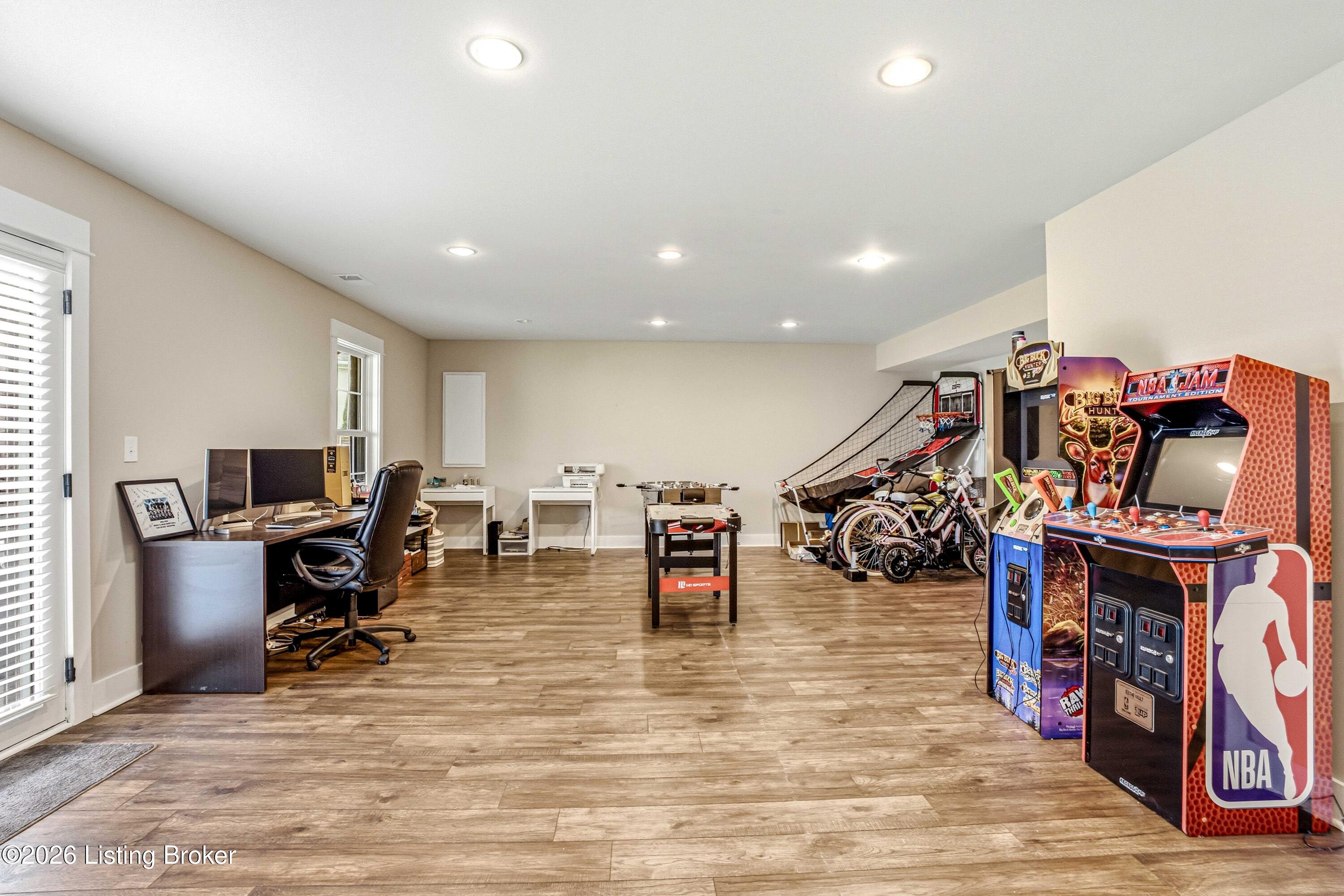13018 Wellington Way Property Photo 30
