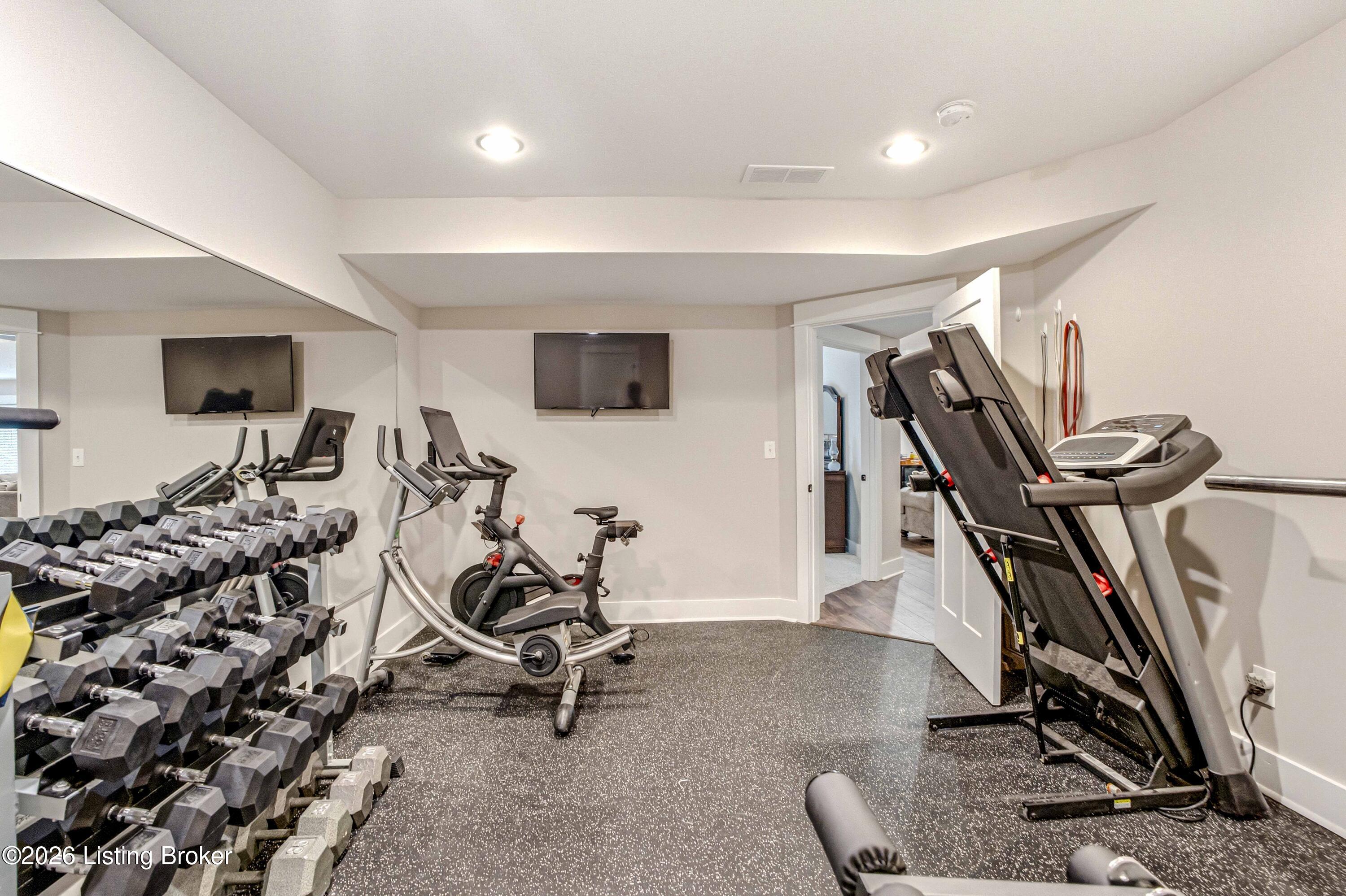 13018 Wellington Way Property Photo 37