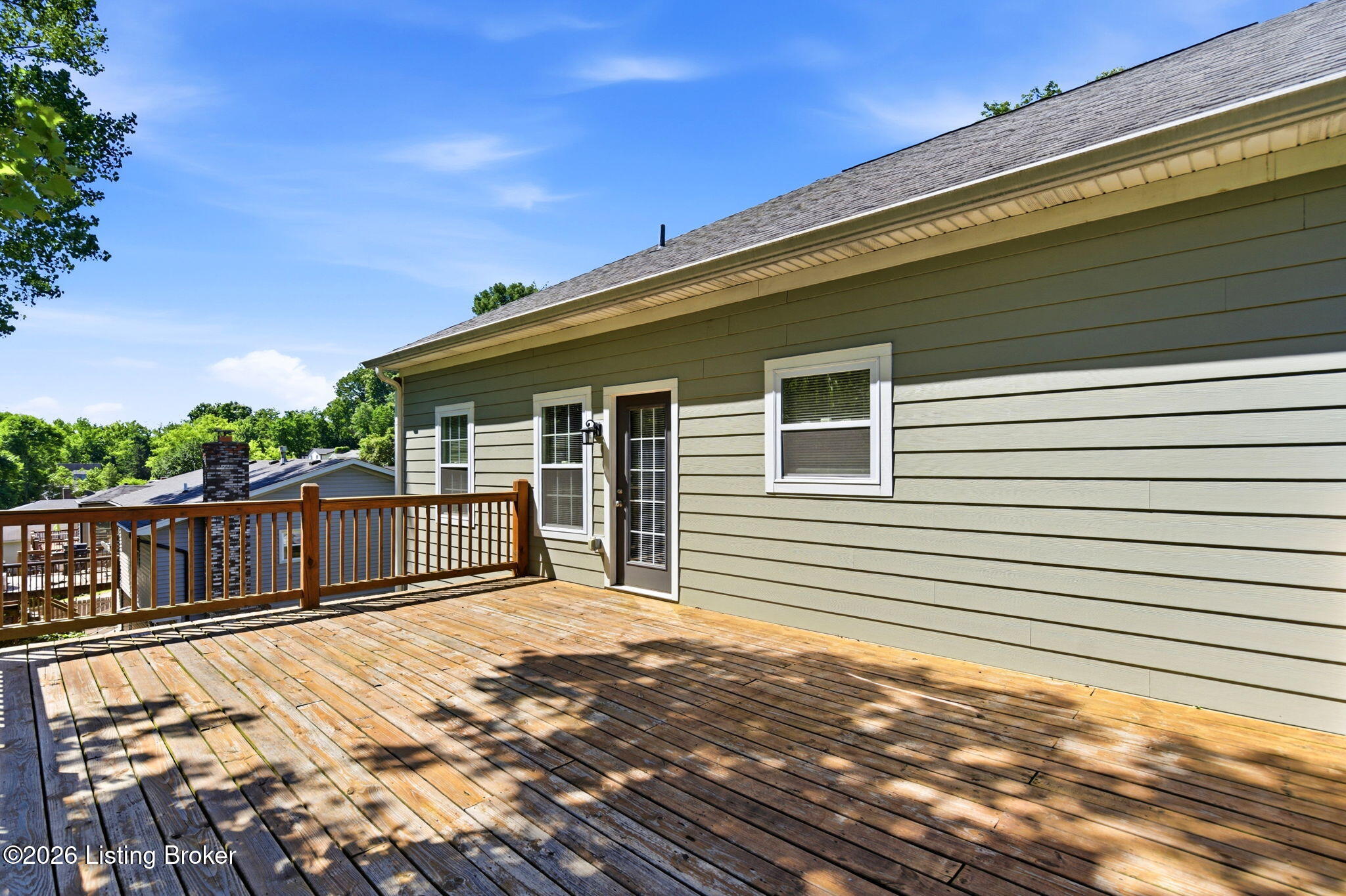 2718 Windsor Forest Dr Property Photo 6