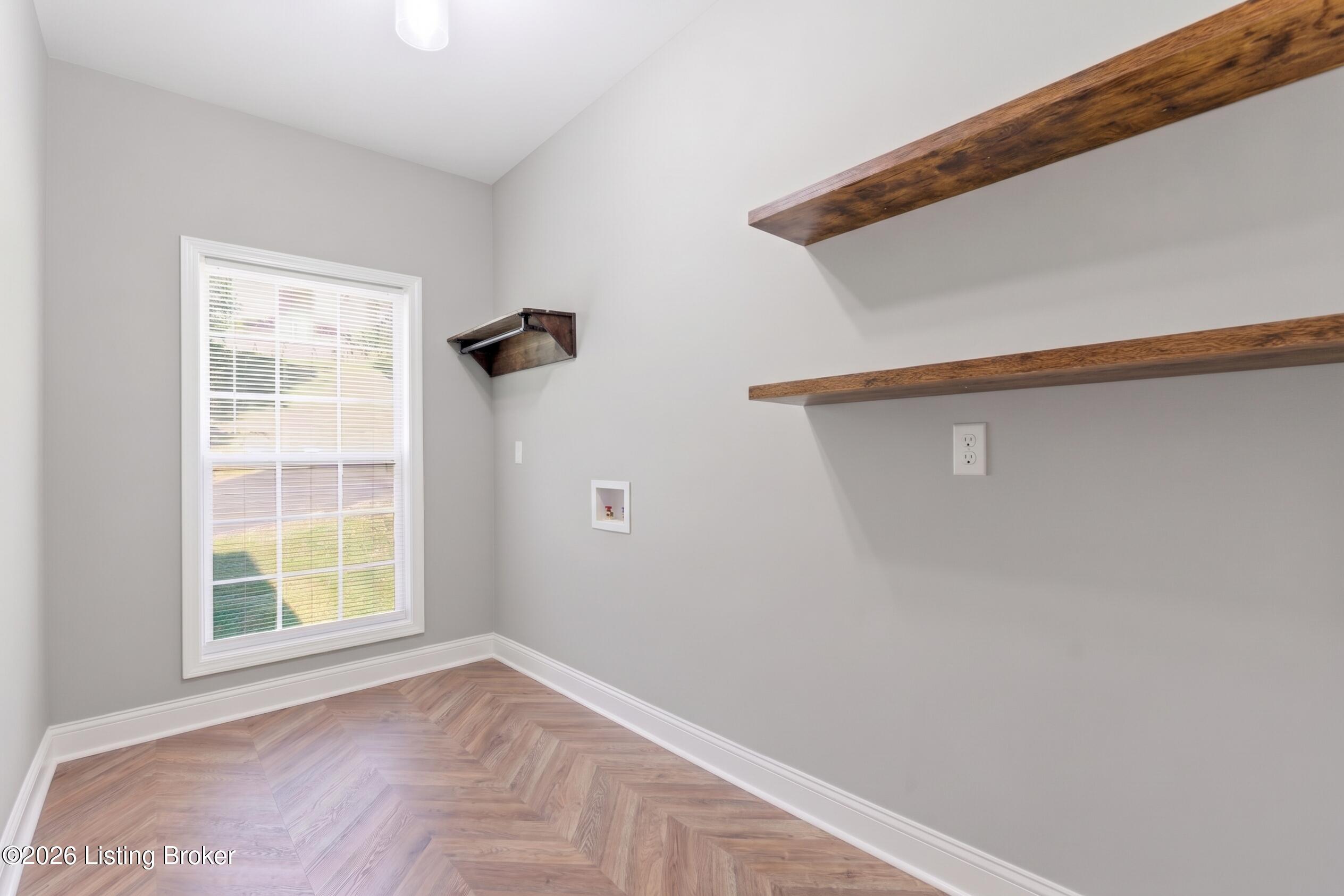 2718 Windsor Forest Dr Property Photo 35