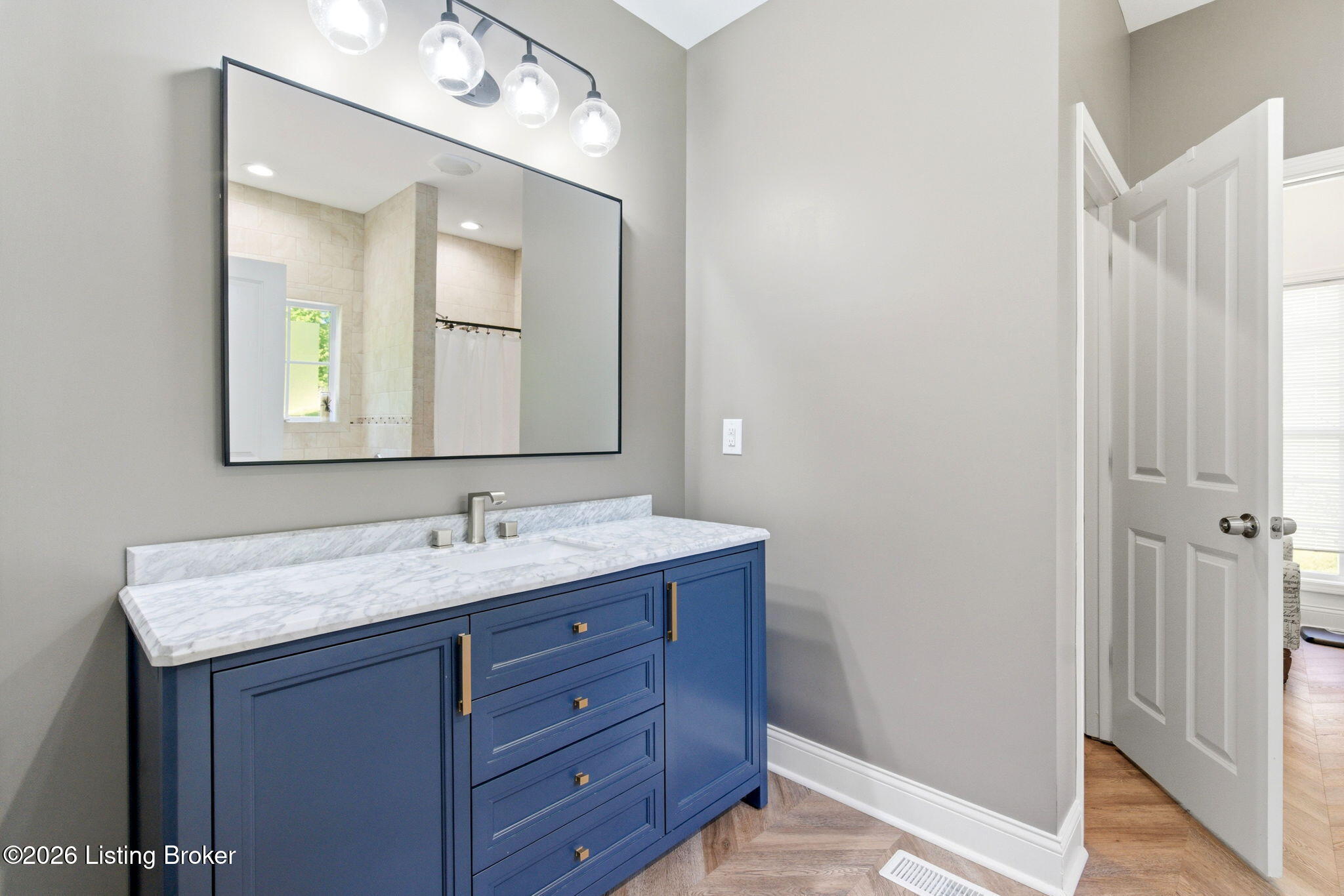 2718 Windsor Forest Dr Property Photo 43