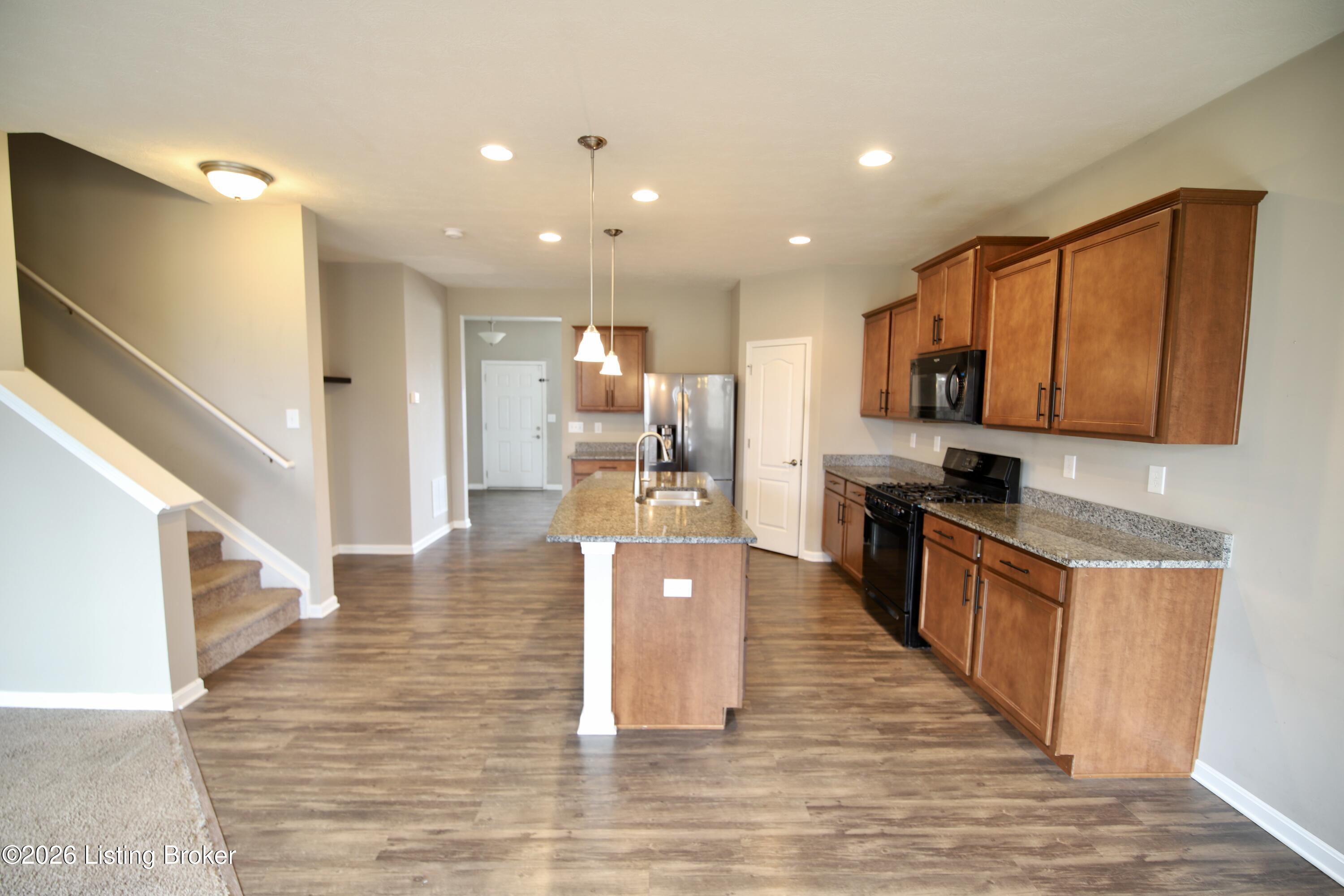 12079 Parkview Trace Dr Property Photo 3