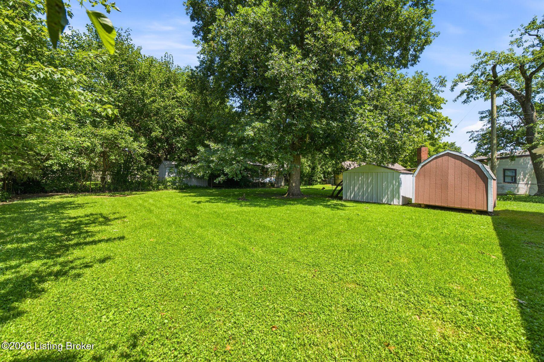 6903 Dunkirk Ln Property Photo 4