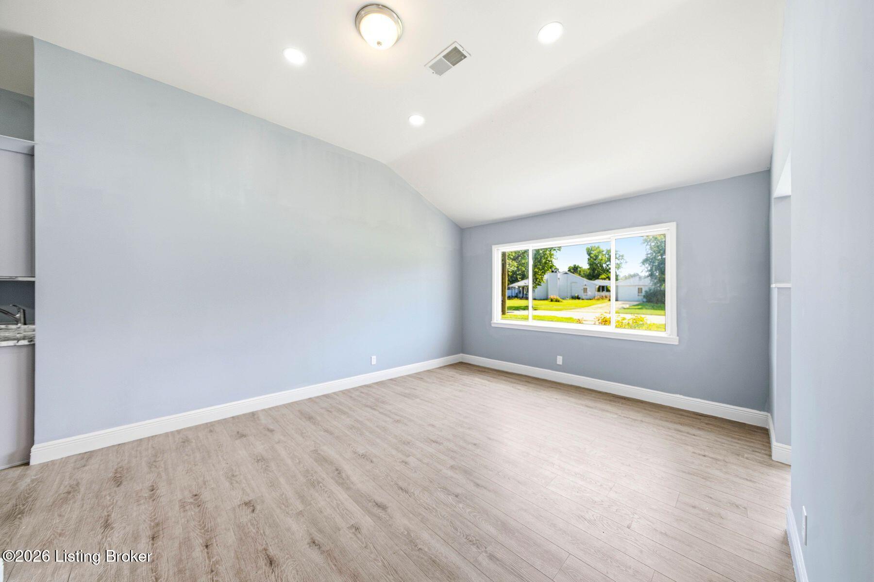 6903 Dunkirk Ln Property Photo 10