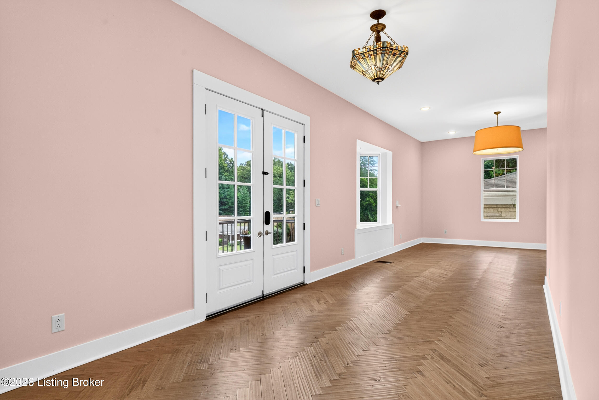 1854 Trevilian Way Property Photo 6