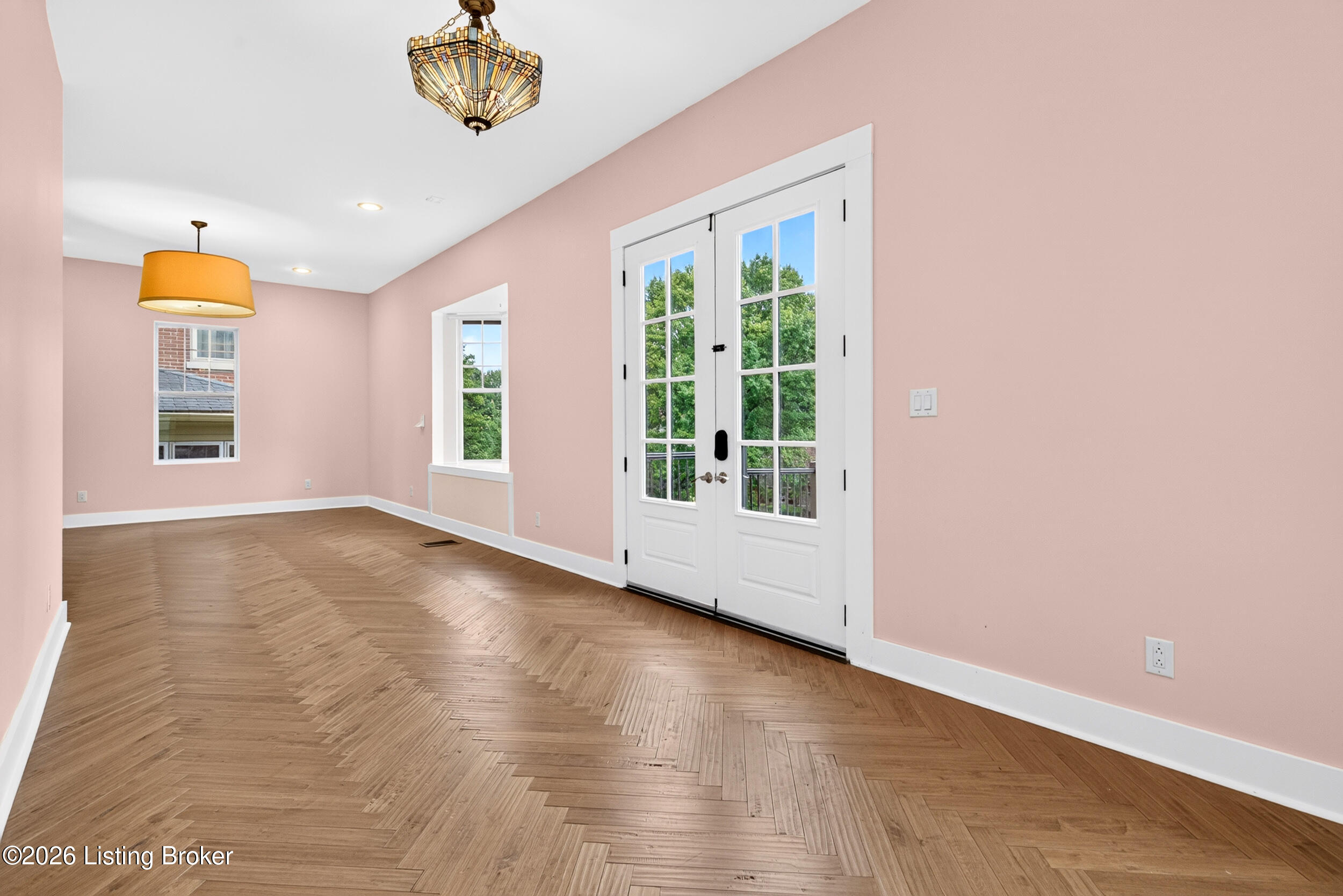 1854 Trevilian Way Property Photo 7