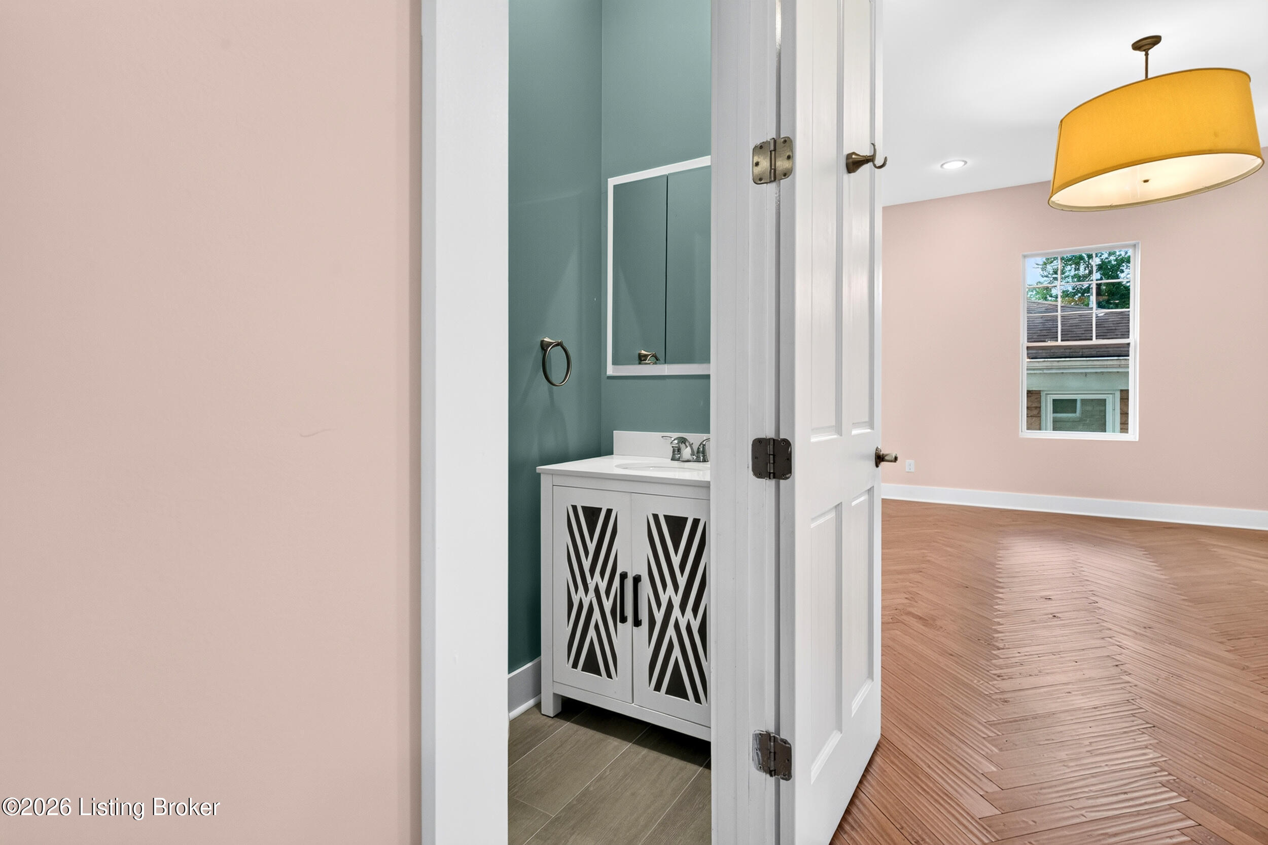 1854 Trevilian Way Property Photo 33