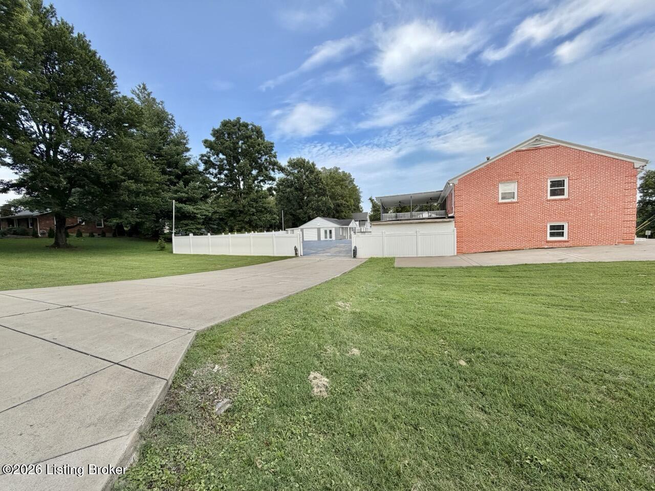 6709 Cooper Chapel Rd Property Photo 9