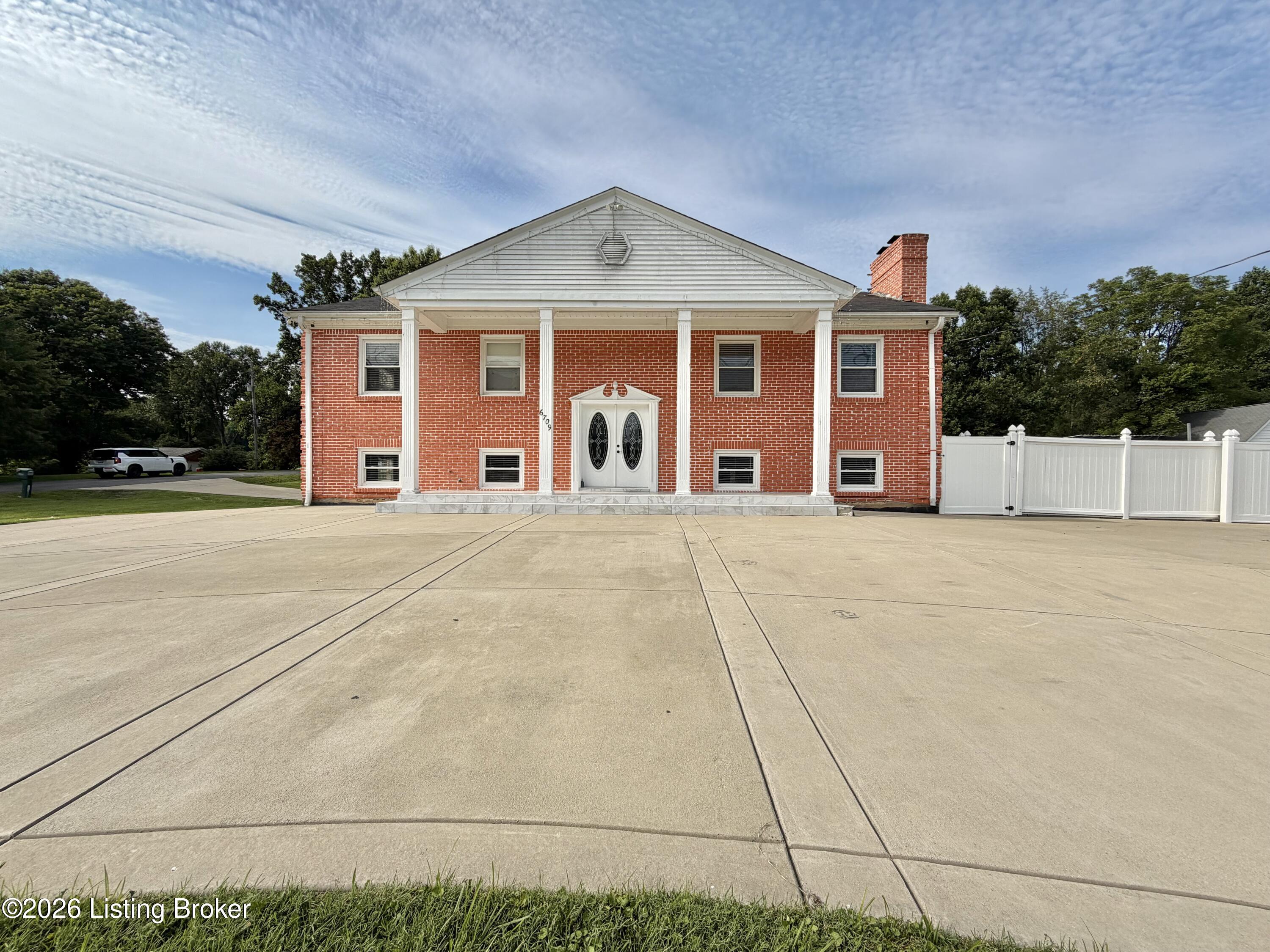 6709 Cooper Chapel Rd Property Photo 10
