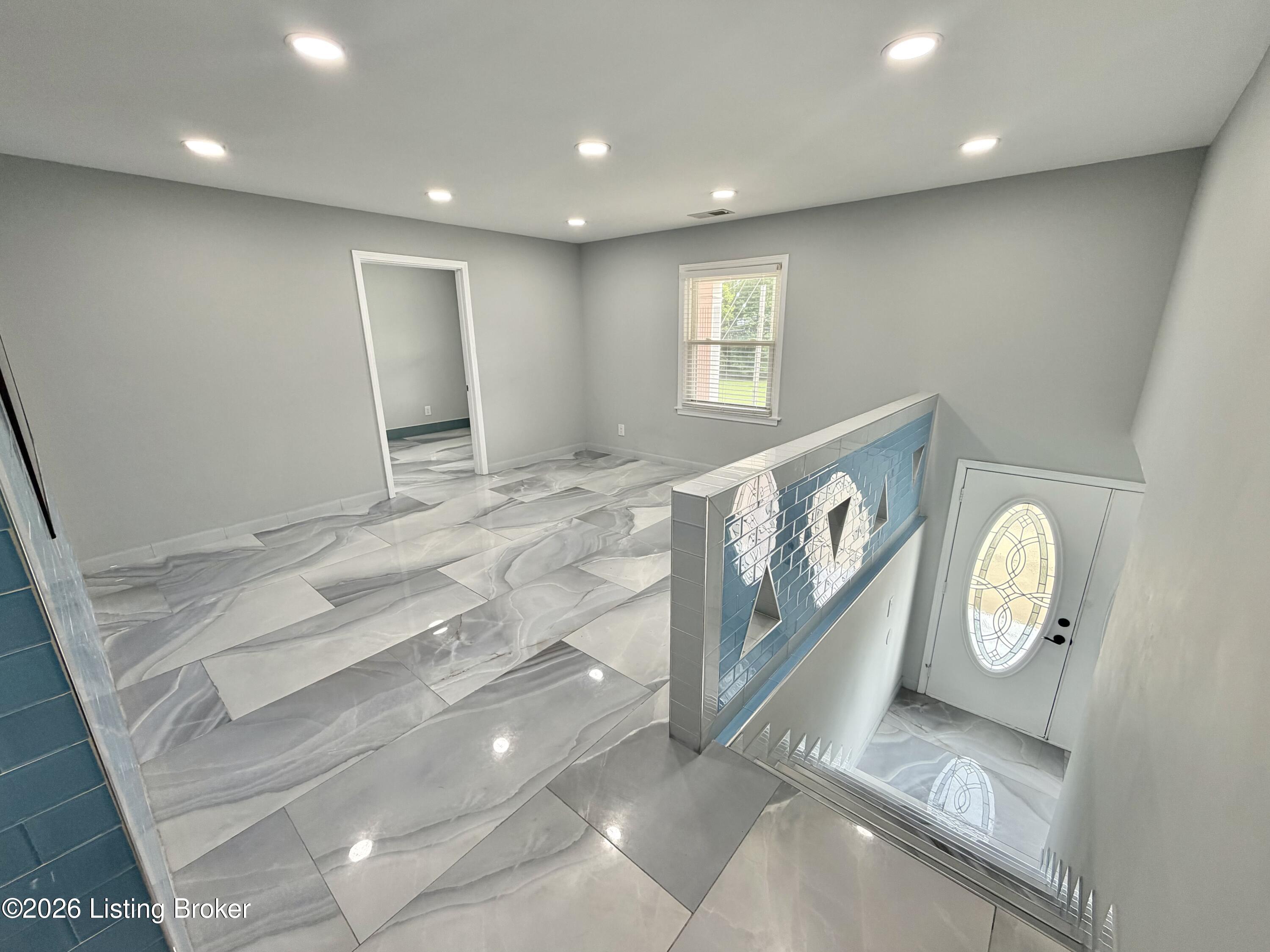 6709 Cooper Chapel Rd Property Photo 12