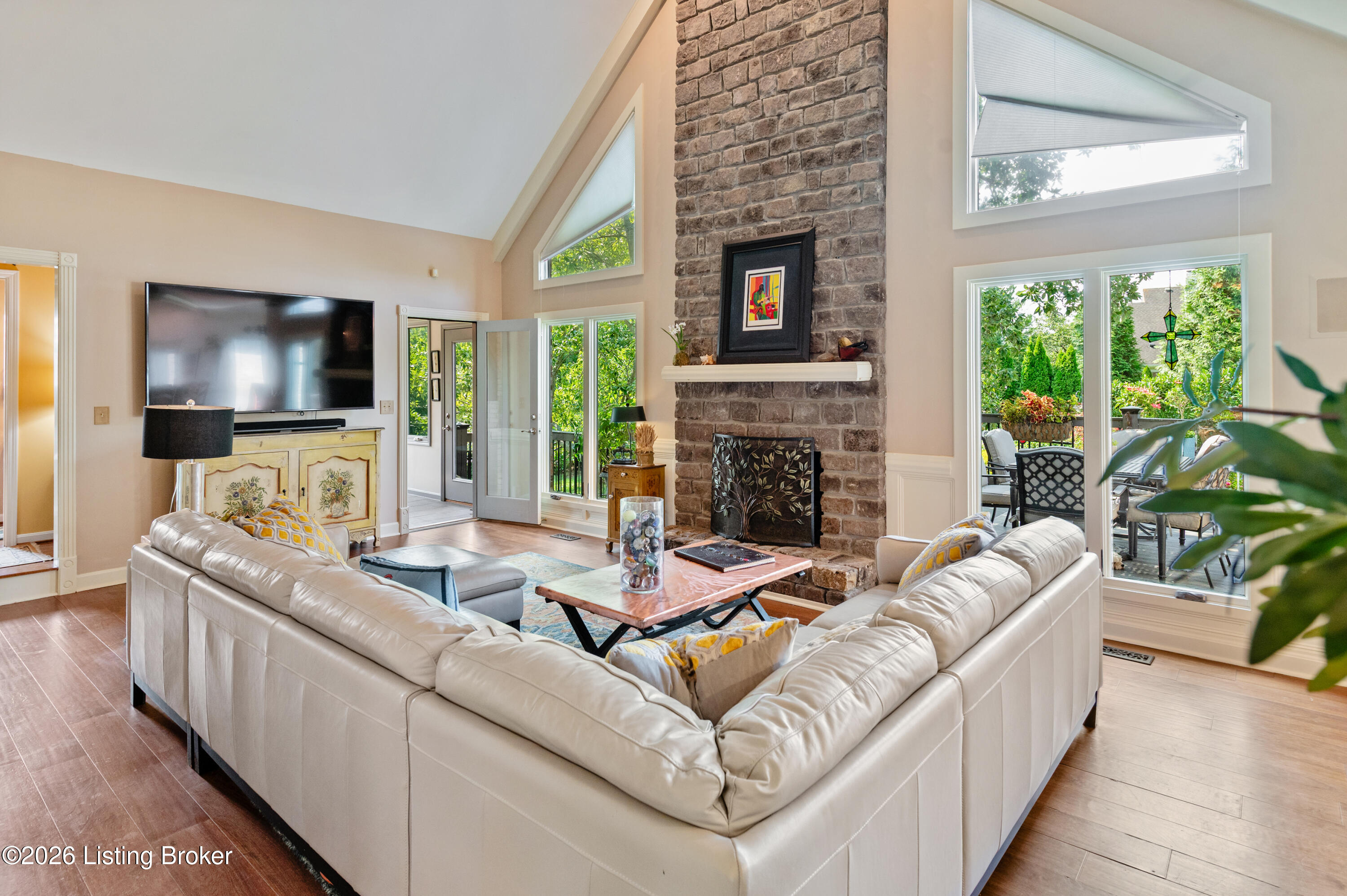 8202 Harrods View Ct Property Photo 9
