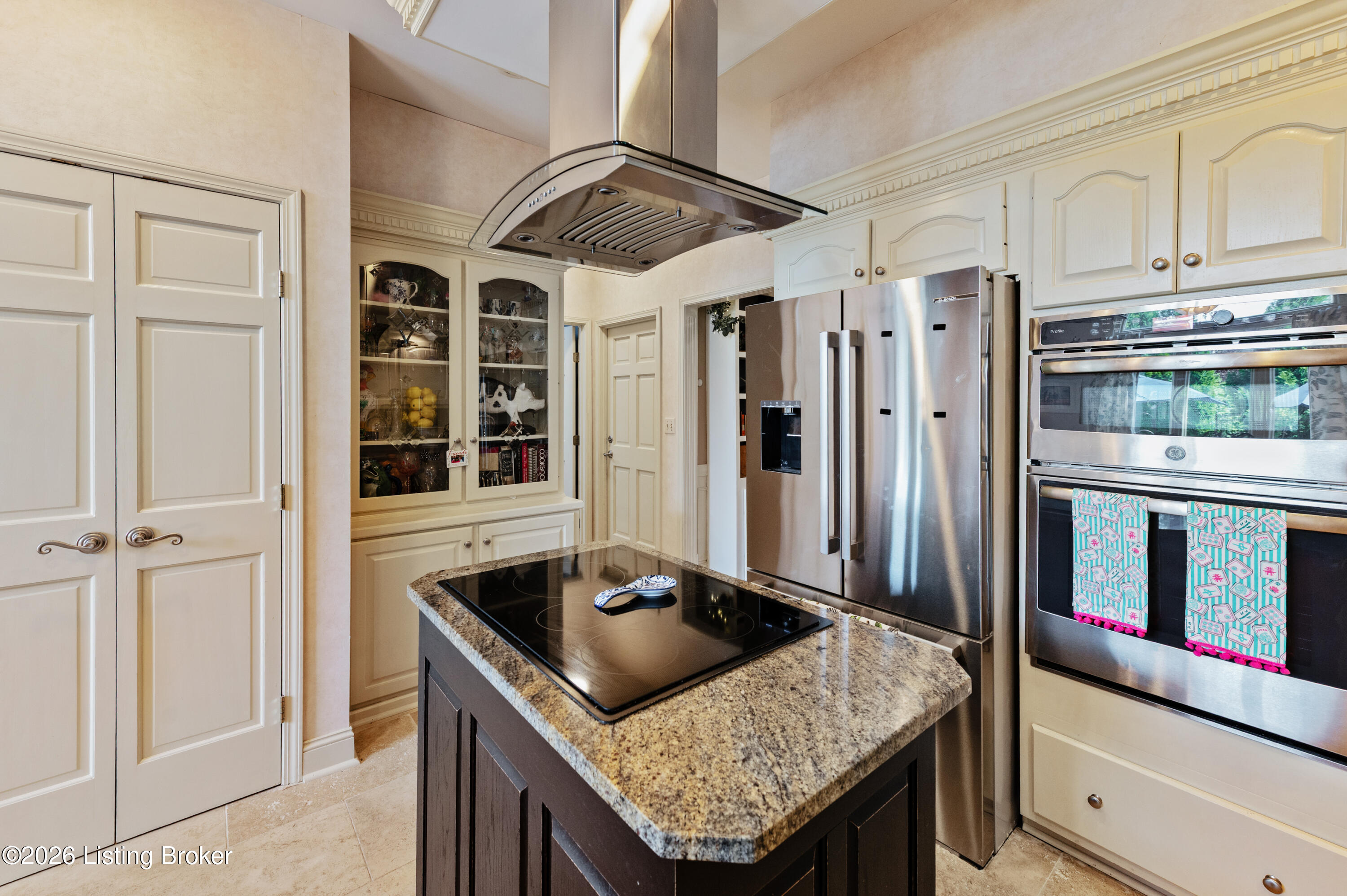 8202 Harrods View Ct Property Photo 18