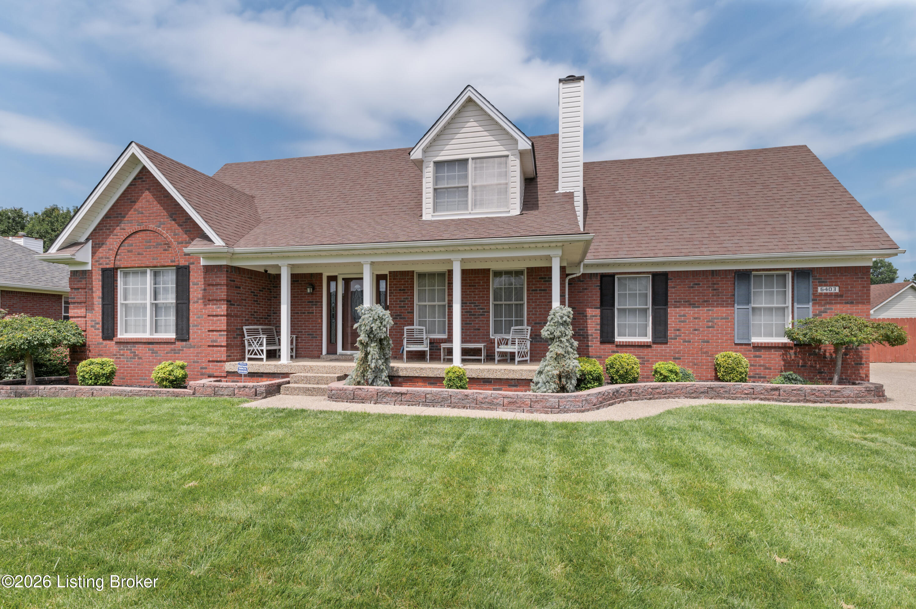 6403 Autumn Oak Way Property Photo 2