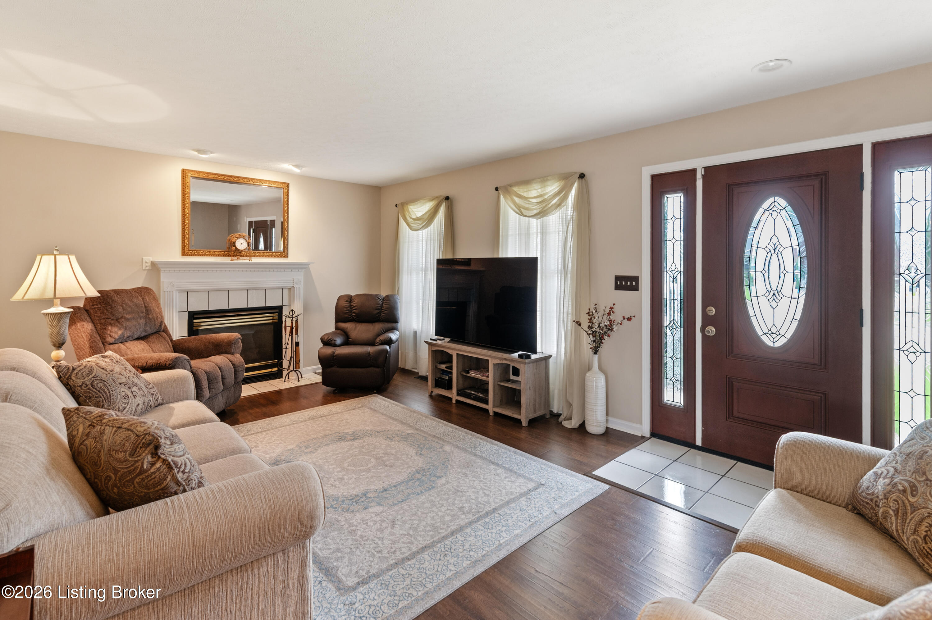 6403 Autumn Oak Way Property Photo 8