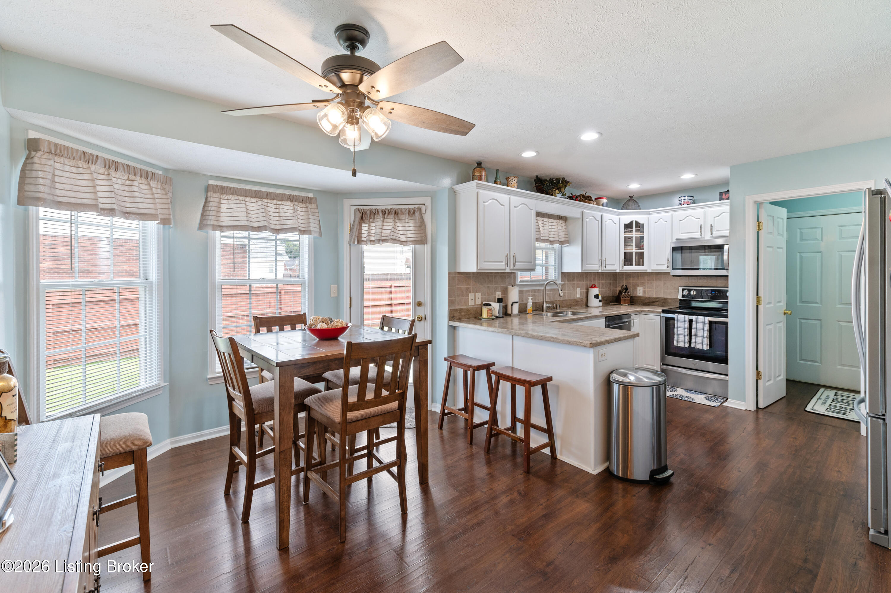 6403 Autumn Oak Way Property Photo 12