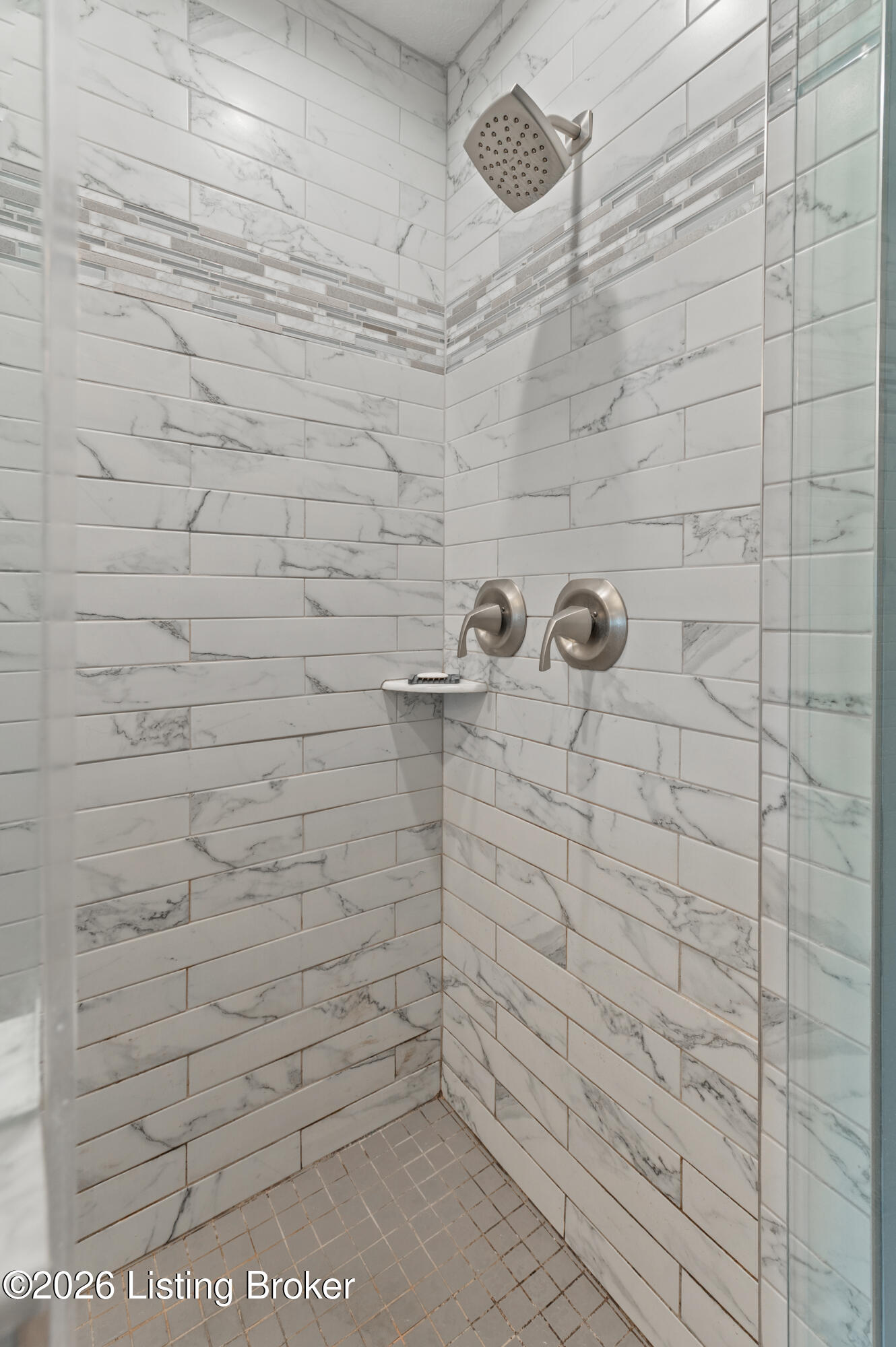 6403 Autumn Oak Way Property Photo 28