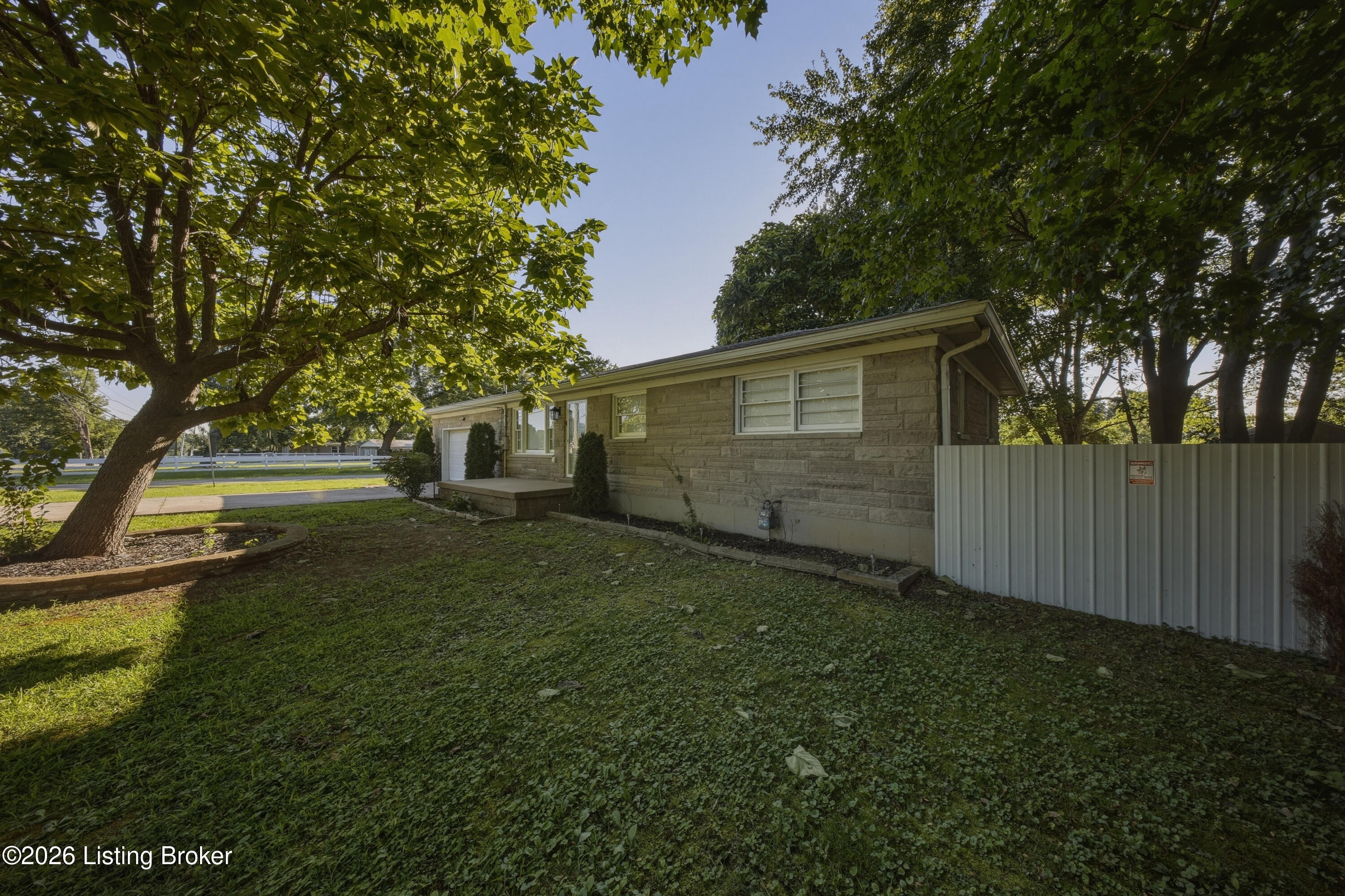 10501 Blue Lick Rd Property Photo 3