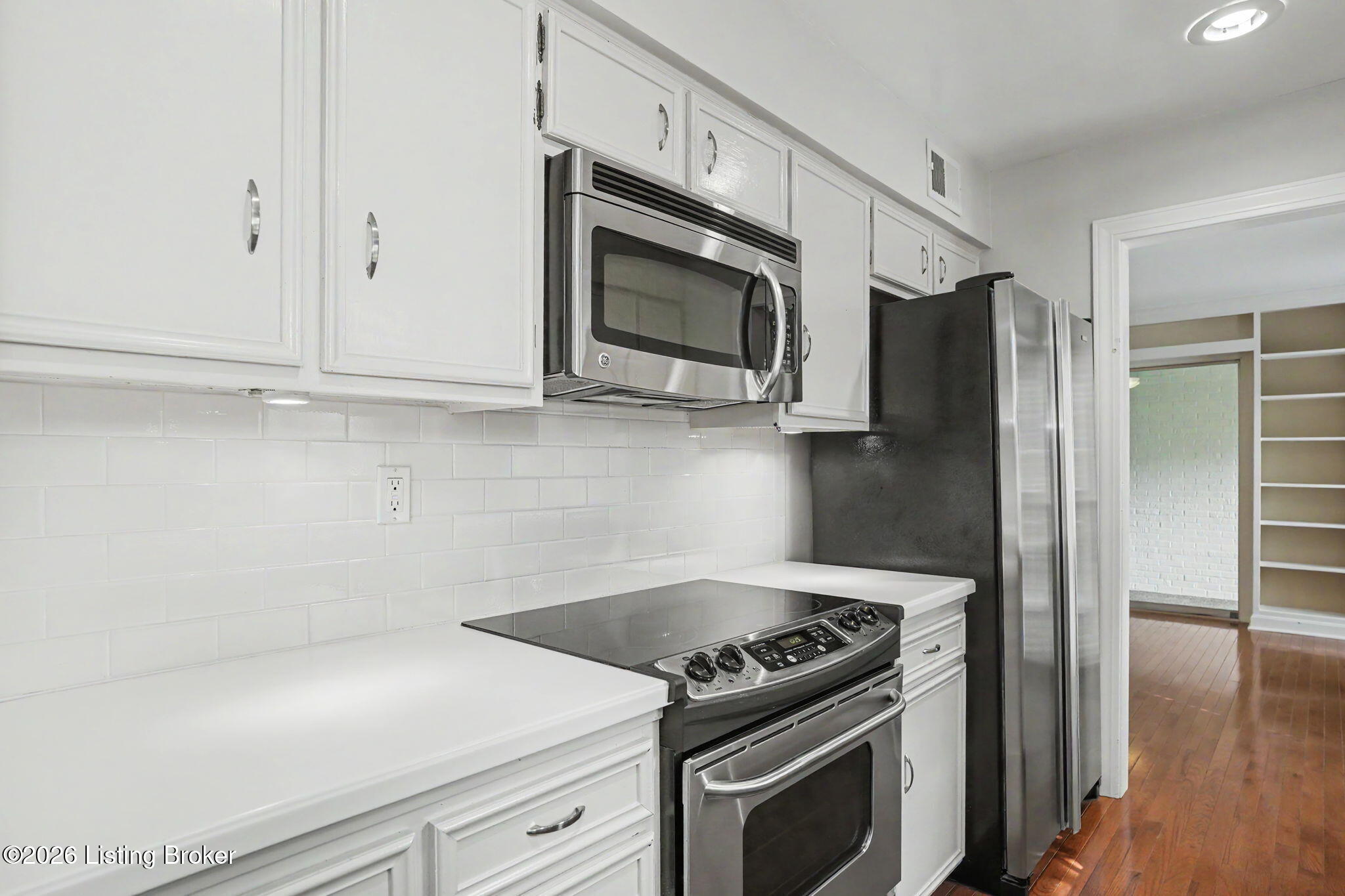 3619 Brownsboro Rd Property Photo 12