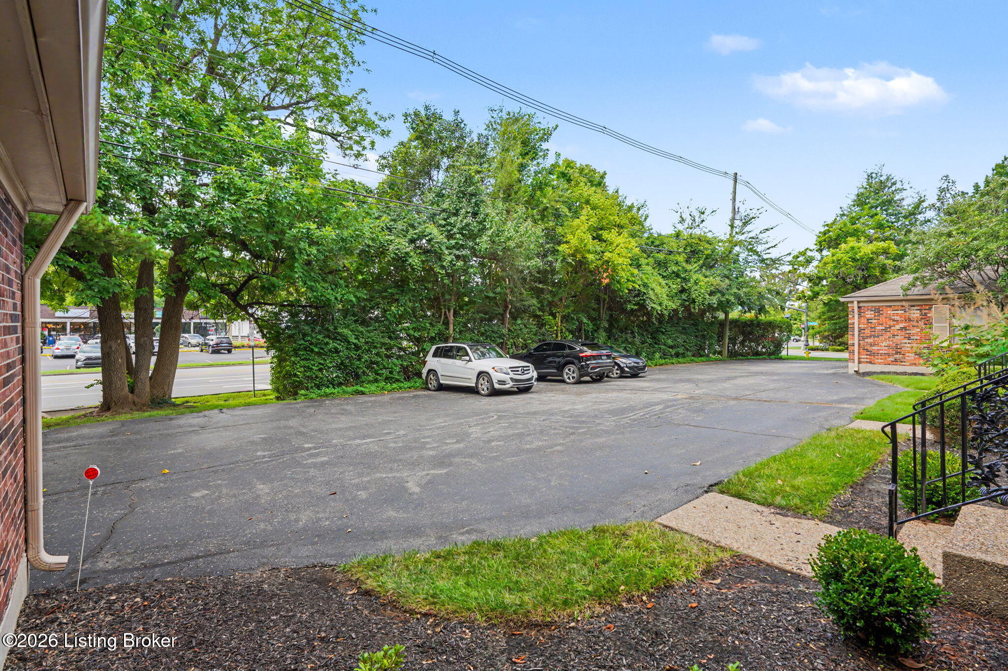 3619 Brownsboro Rd Property Photo 44