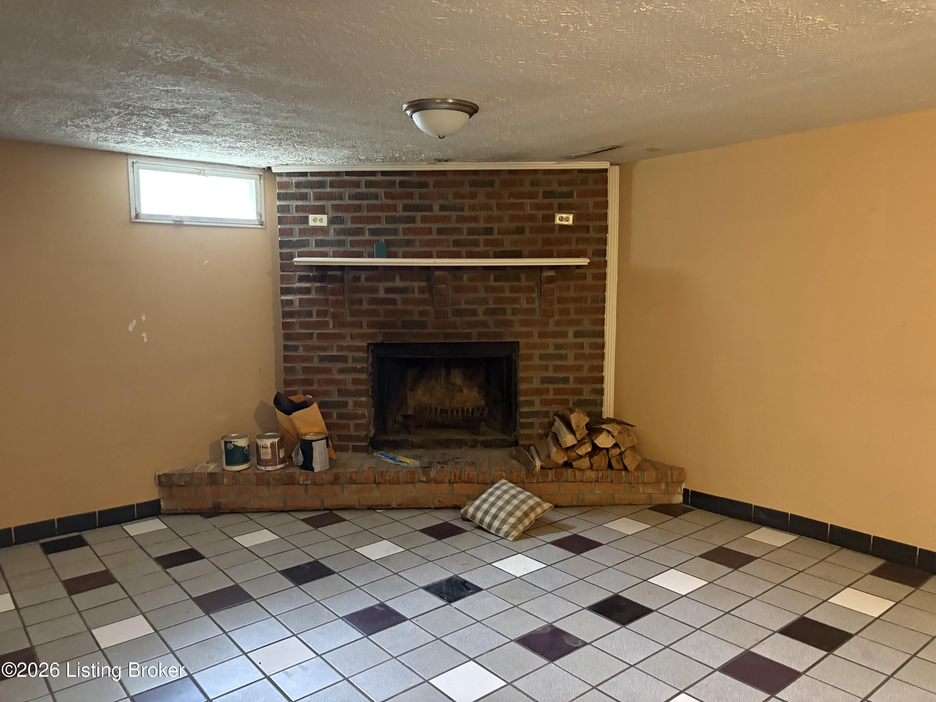 5616 Windy Willow Dr Property Photo 15