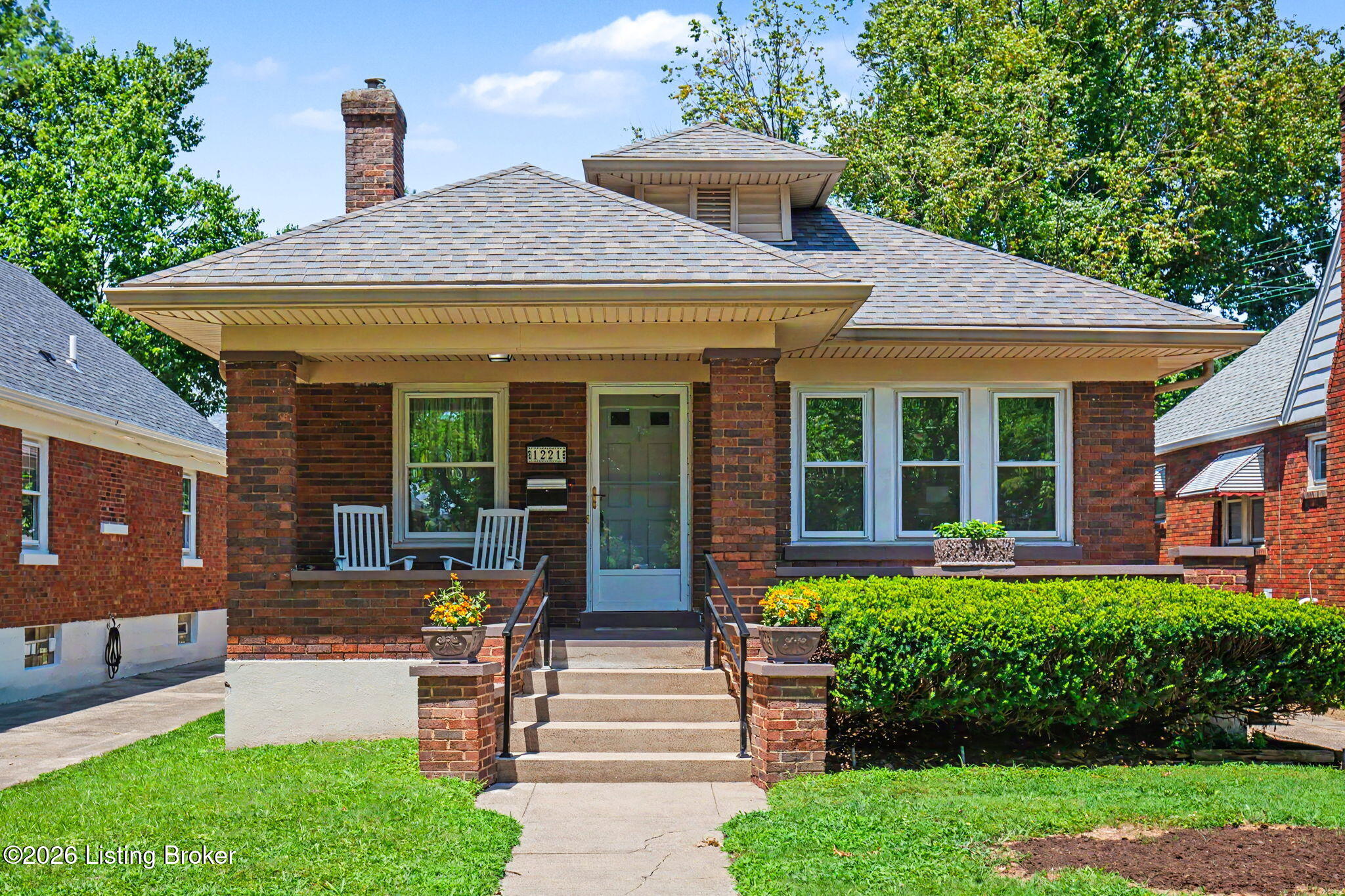 1221 Union Ave