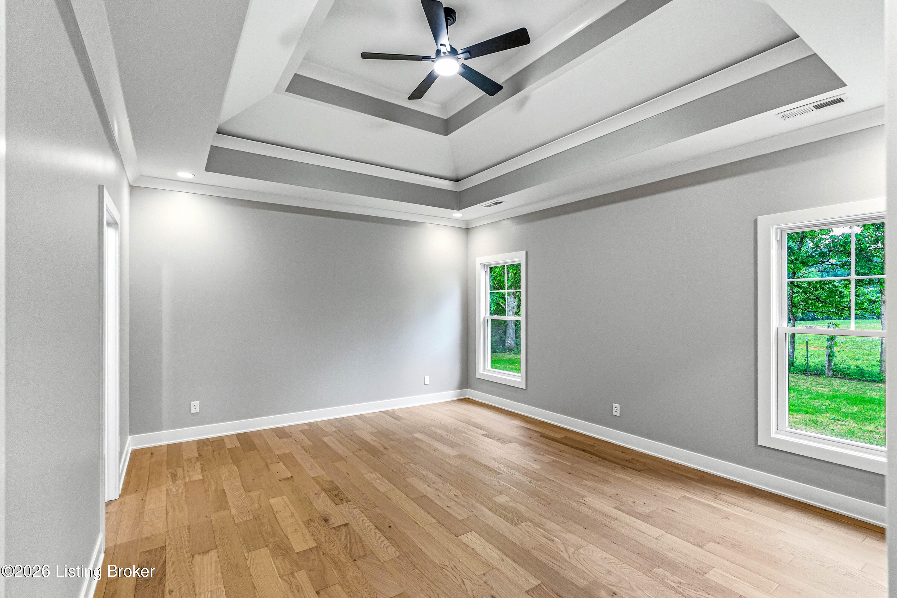 263 Hope St Property Photo 7
