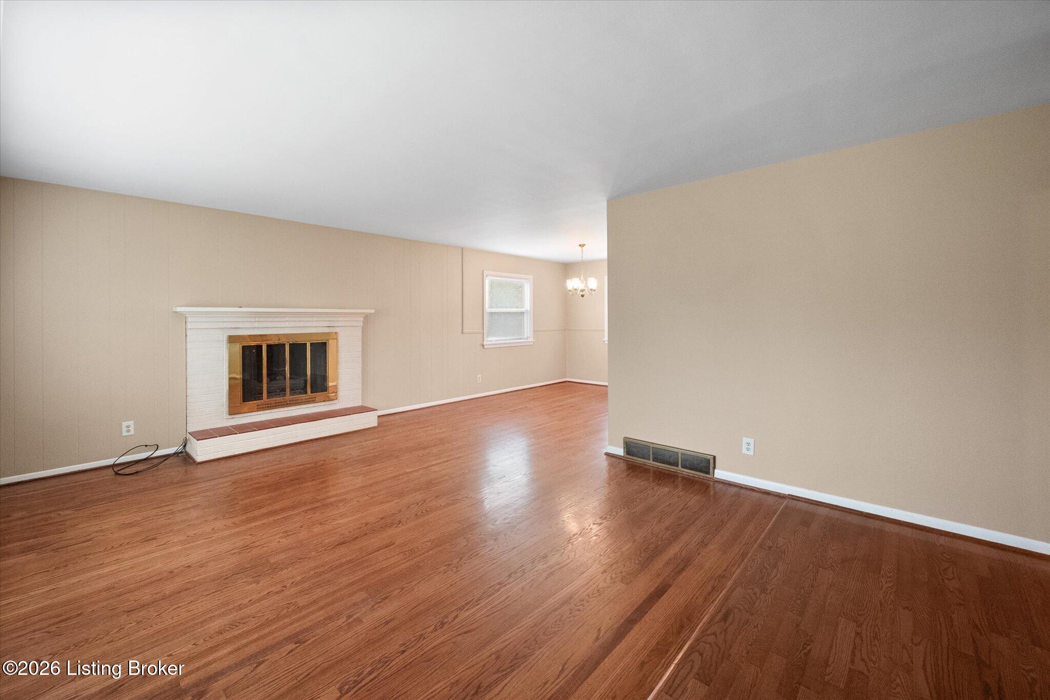 3231 Cawein Way Property Photo 3