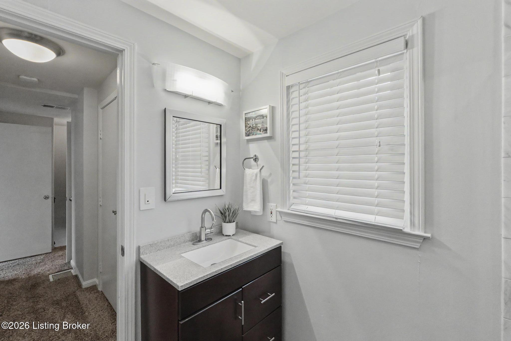 4015 Springhill Rd Property Photo 22