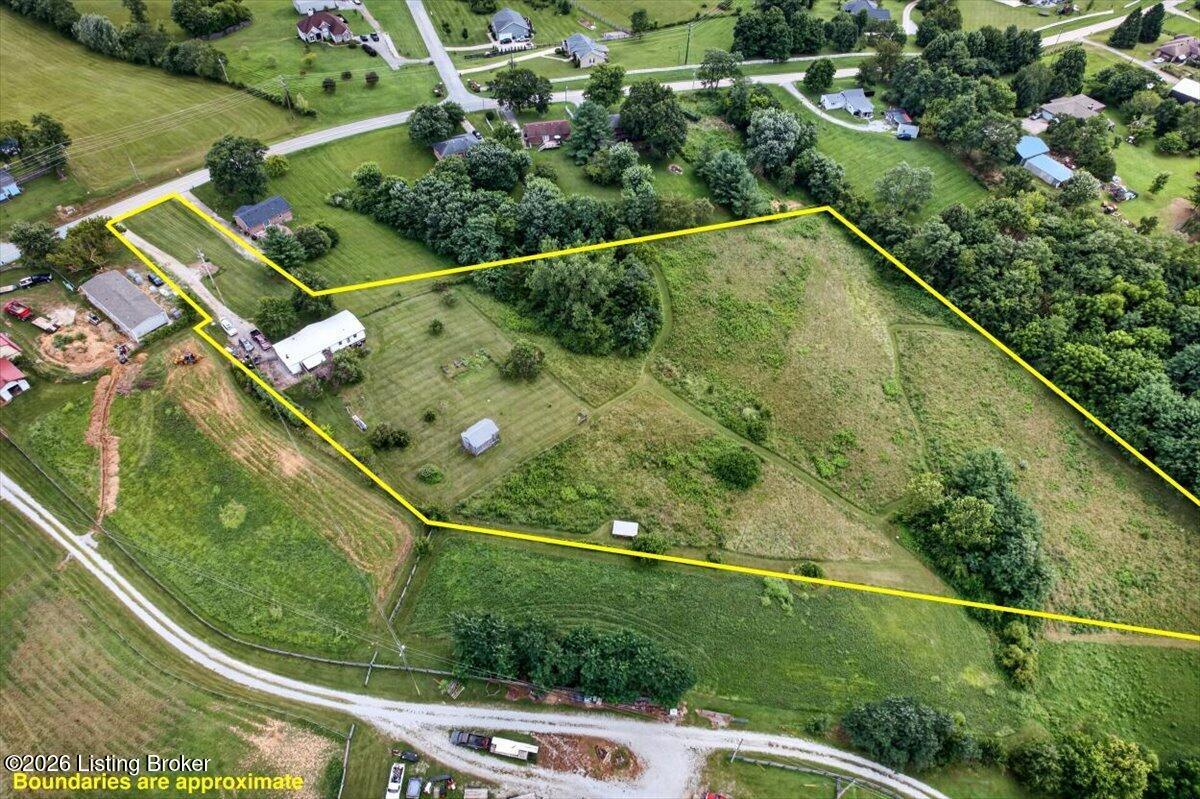 2581 Lake Jericho Rd Property Photo 2