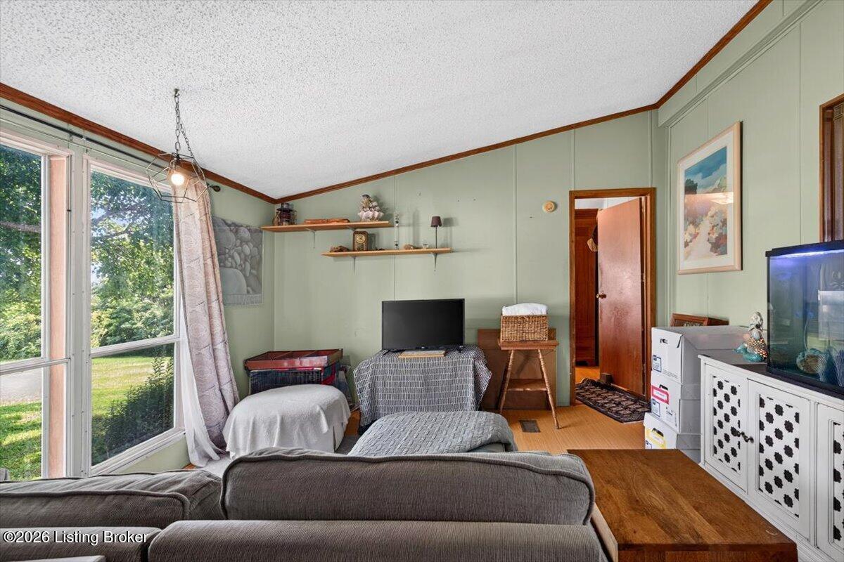 2581 Lake Jericho Rd Property Photo 15