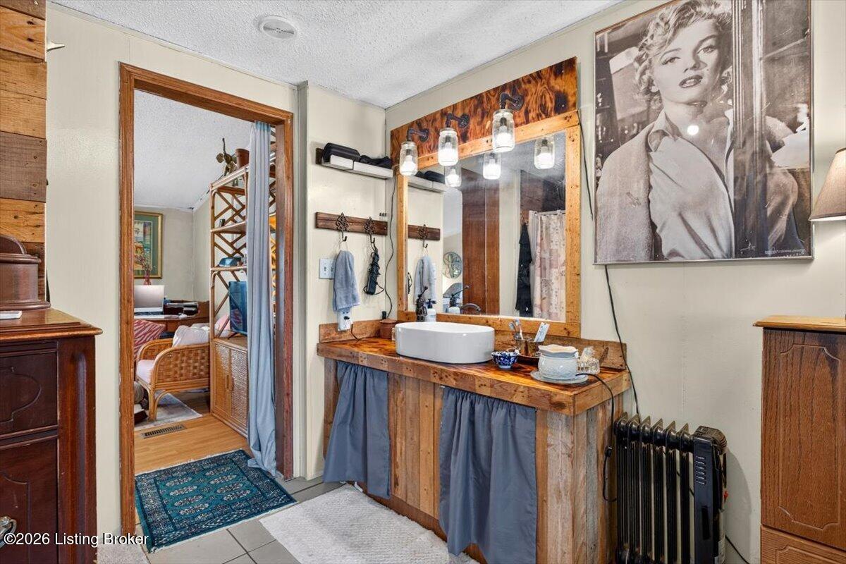 2581 Lake Jericho Rd Property Photo 31